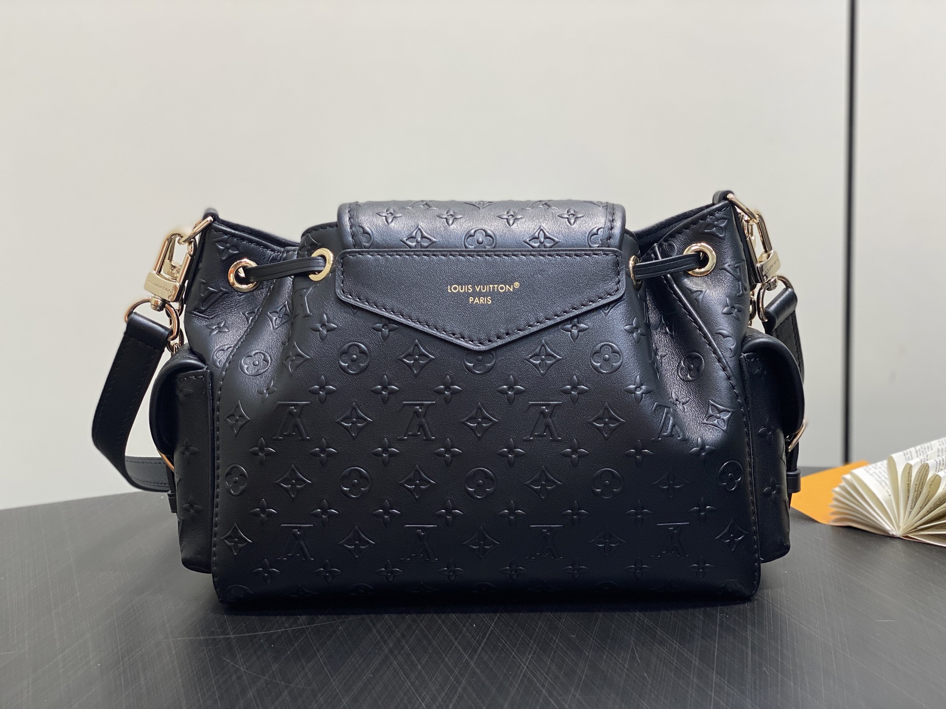 Lou*s Vuitton Odyssée Bag (27×17×12CM)