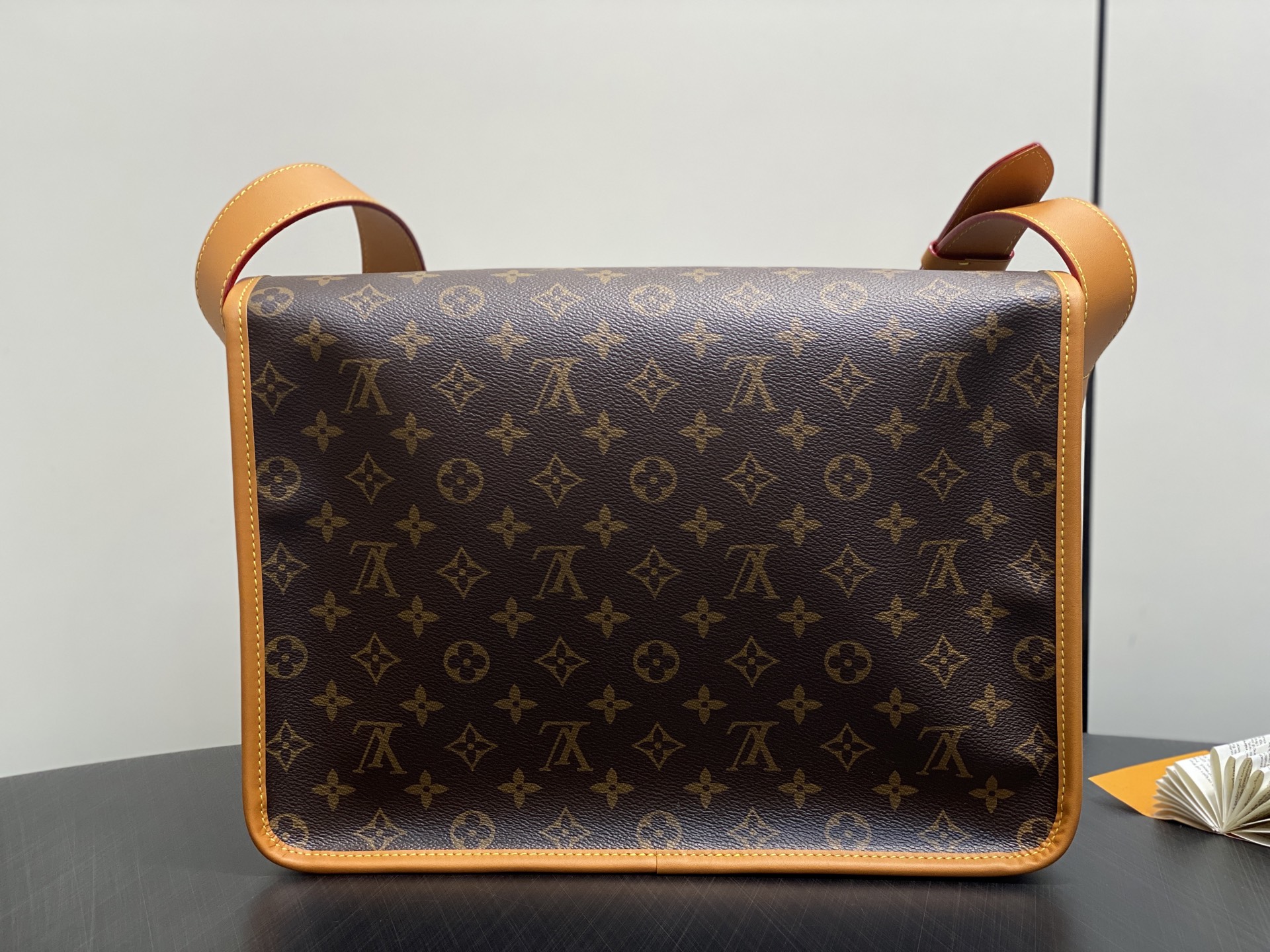 Louis Vuitt*n Satchel Messenger Bag(24 x 12 x 35.5CM)