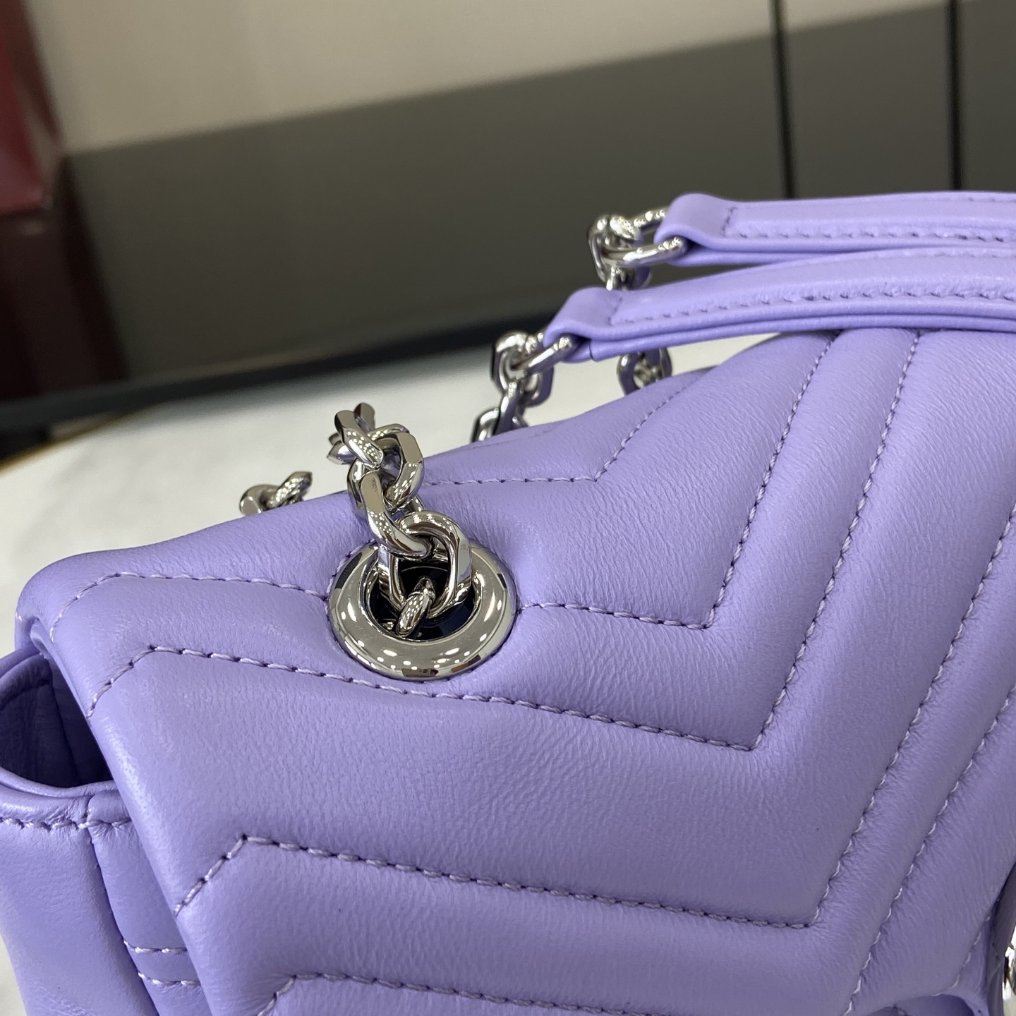 Gucci  Monogram Bag (26*15*7CM)