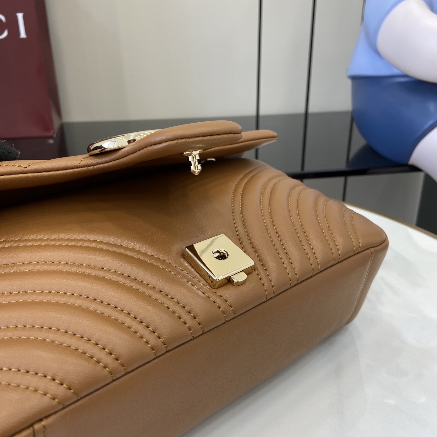 Gucci  Monogram Bag (26*15*7CM)