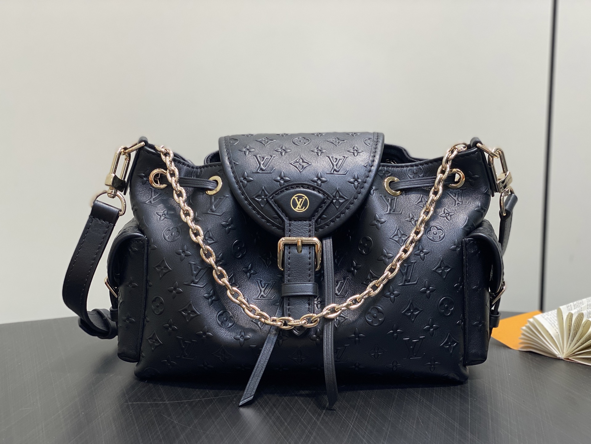 Lou*s Vuitton Odyssée Bag (27×17×12CM)