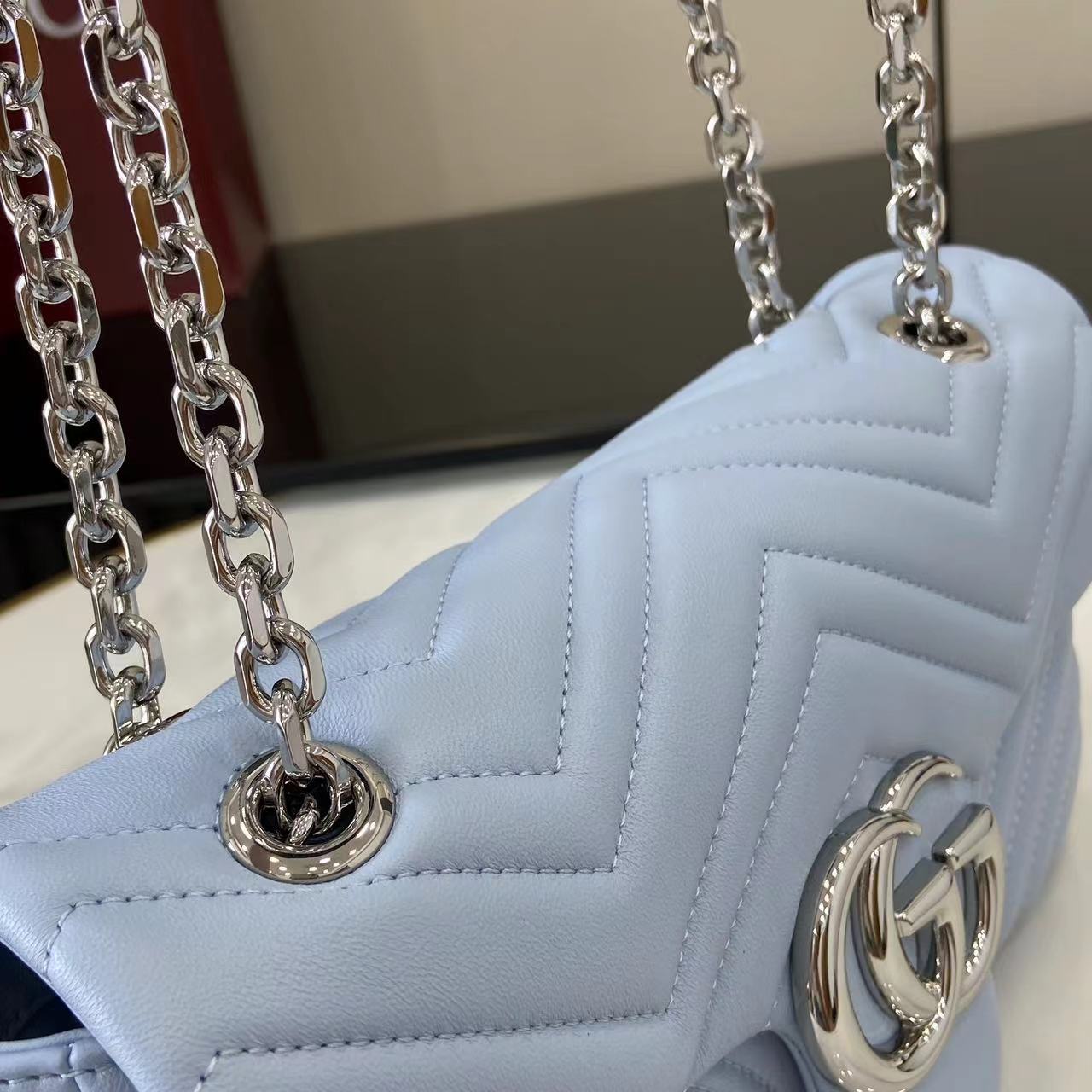 Gucci  Monogram Bag (26*15*7CM)