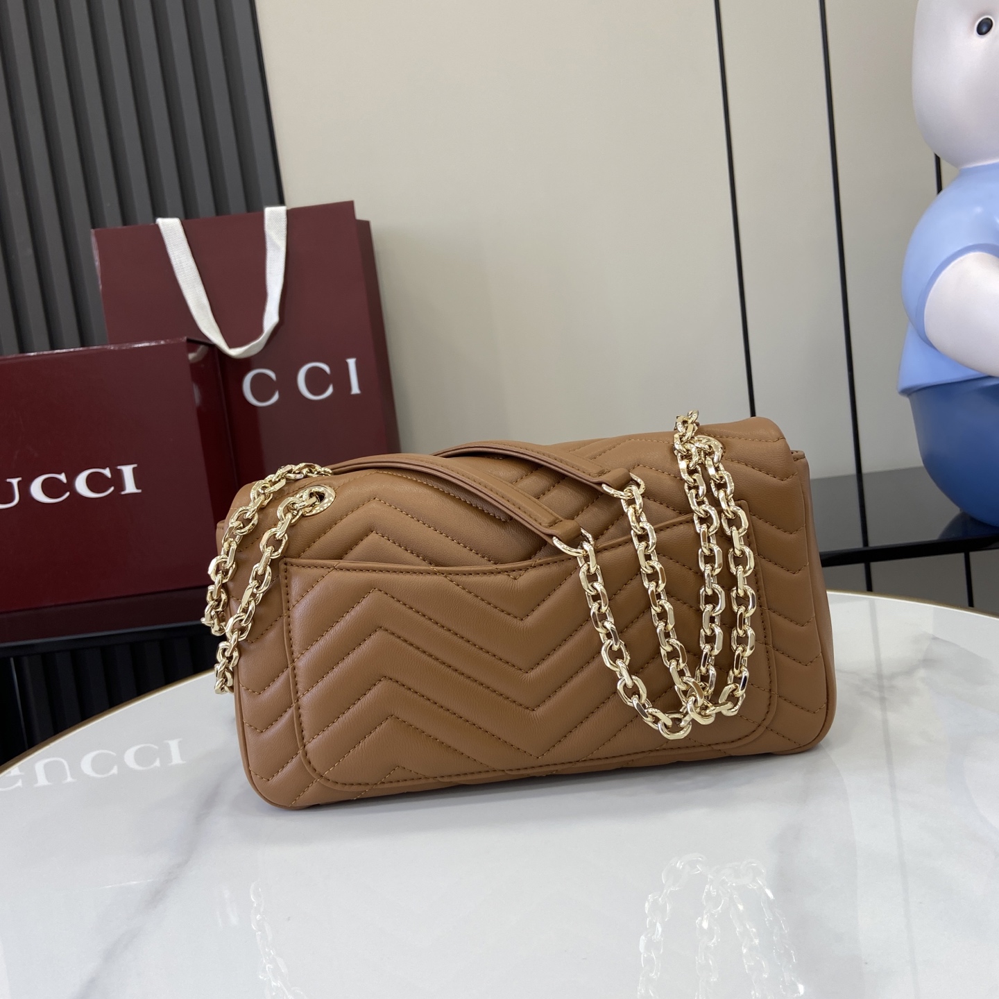 Gucci  Monogram Bag (26*15*7CM)