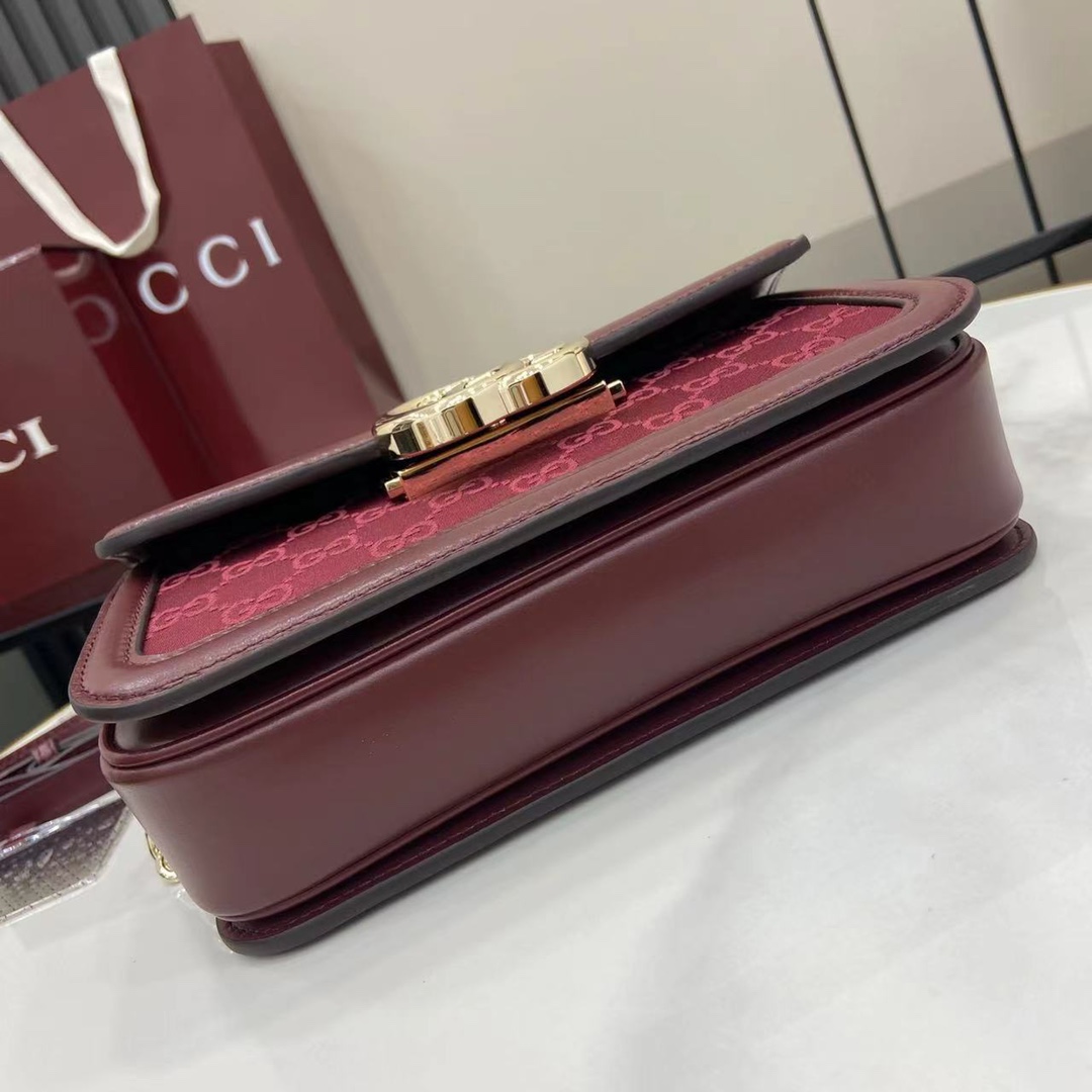 Gucci Go GG Monogram Bag (21.5*14*9CM)