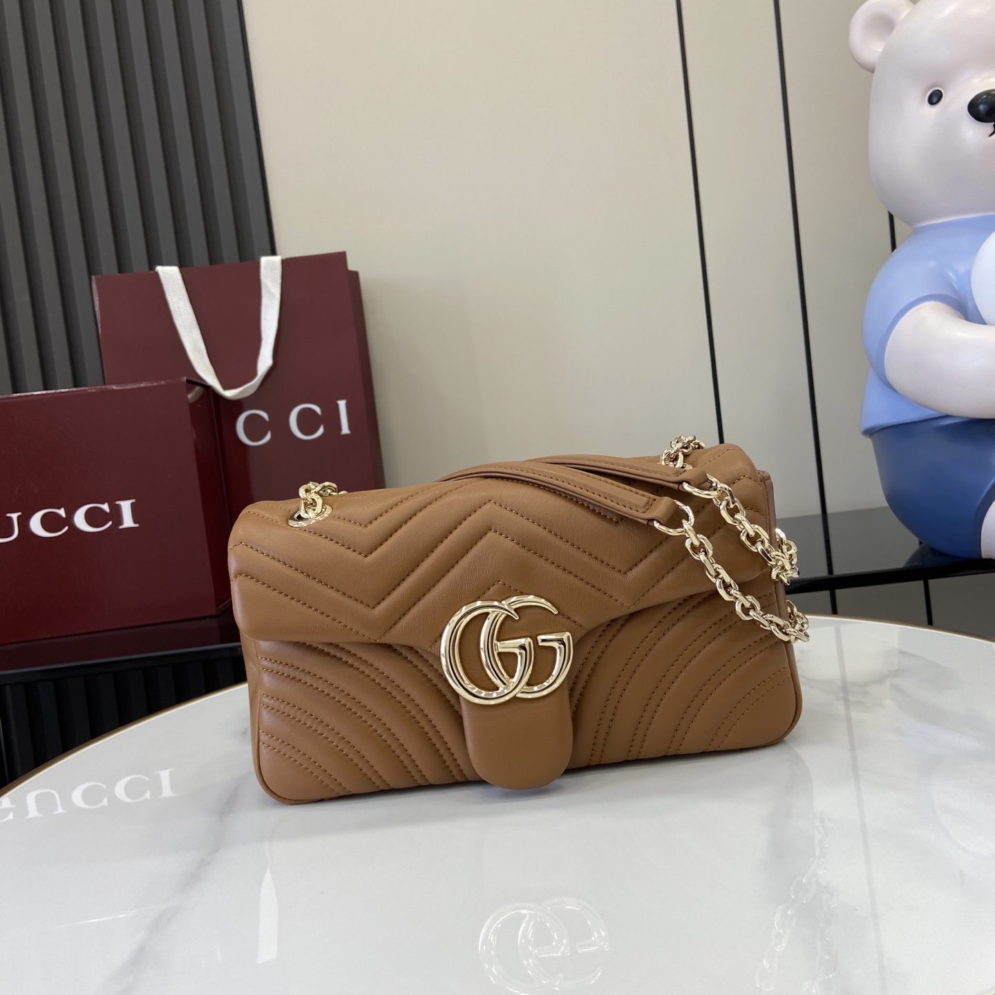 Gucci  Monogram Bag (26*15*7CM)