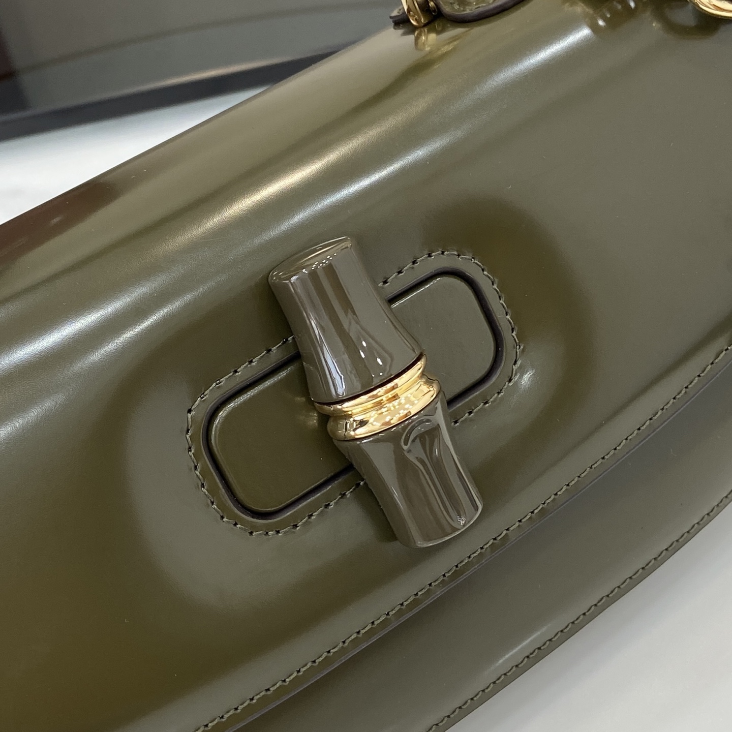 Gucc* Top Handle Bag (26*13*8CM)