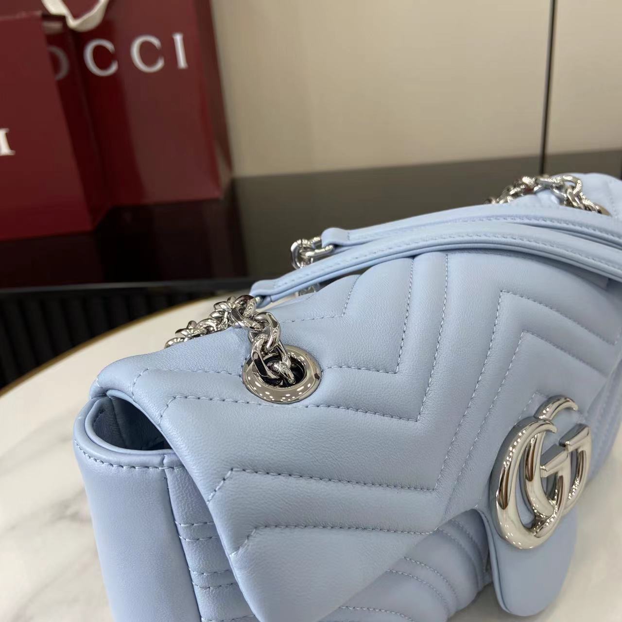 Gucci  Monogram Bag (26*15*7CM)