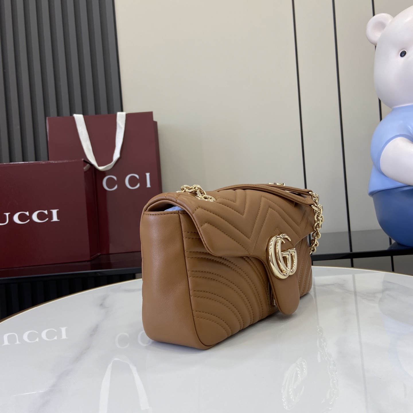 Gucci  Monogram Bag (26*15*7CM)