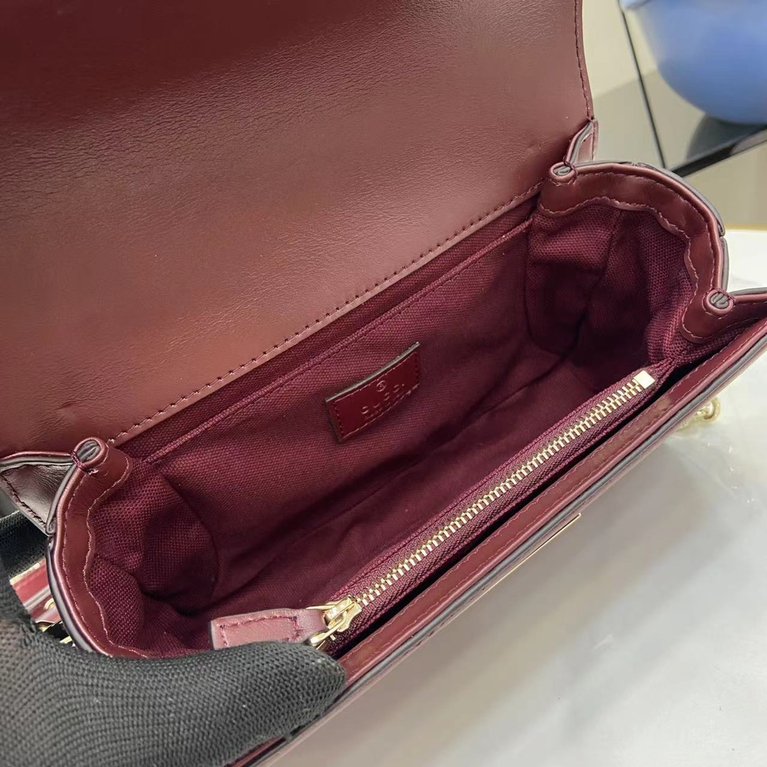 Gucci Go GG Monogram Bag (21.5*14*9CM)