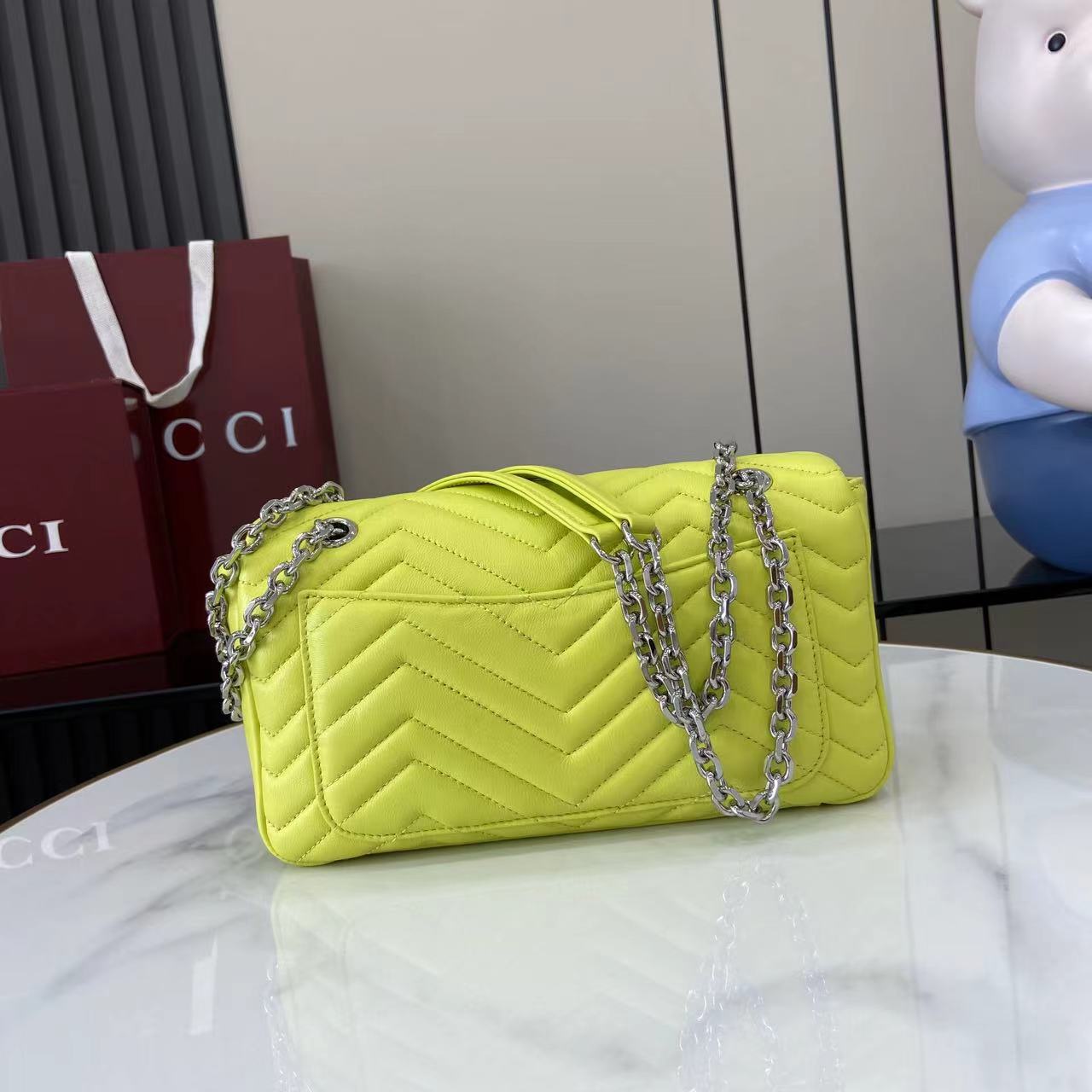 Gucci  Monogram Bag (26*15*7CM)