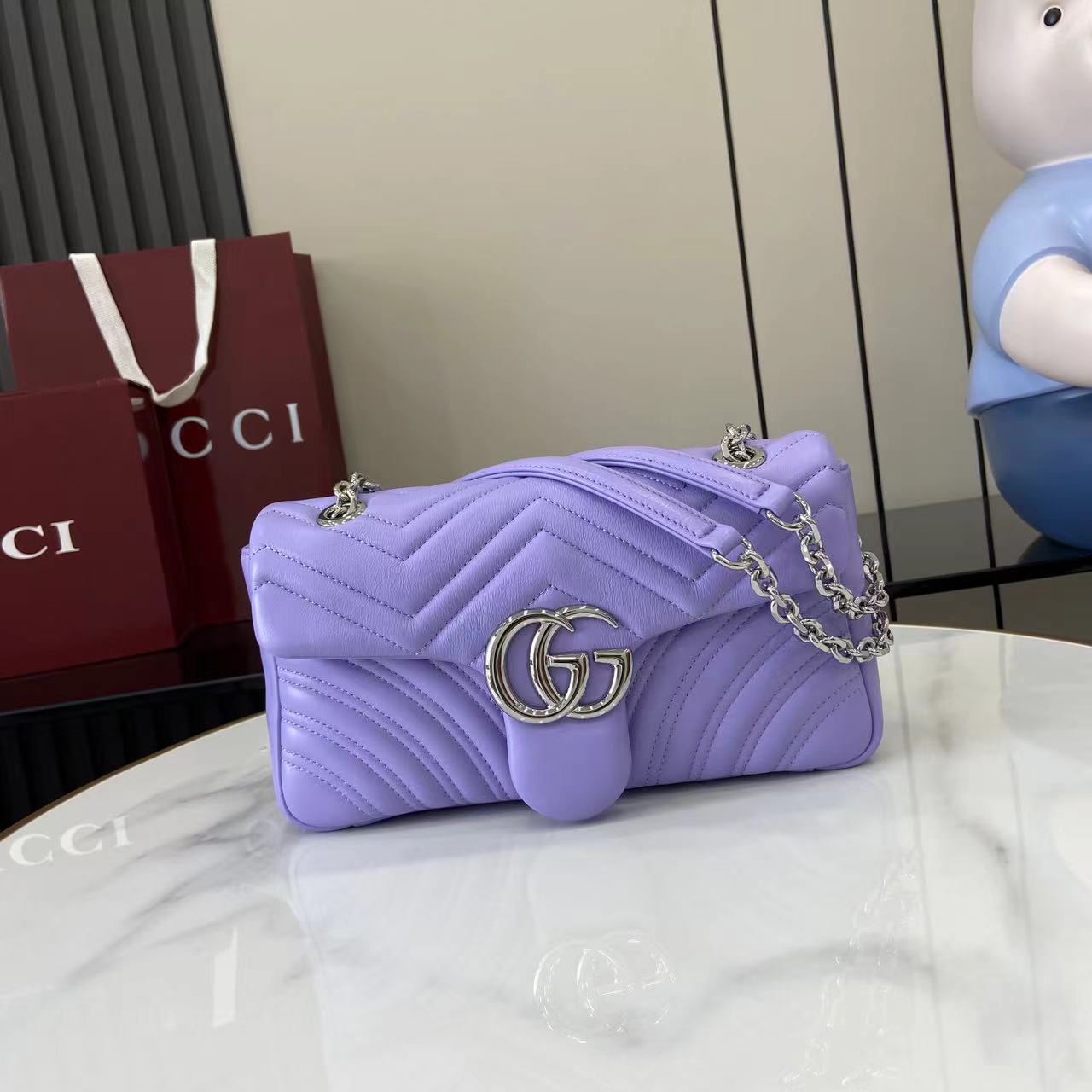 Gucci  Monogram Bag (26*15*7CM)