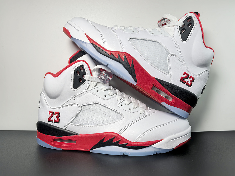 Air Jordan 5 “Fire Red Black Tongue”HQ7978-101