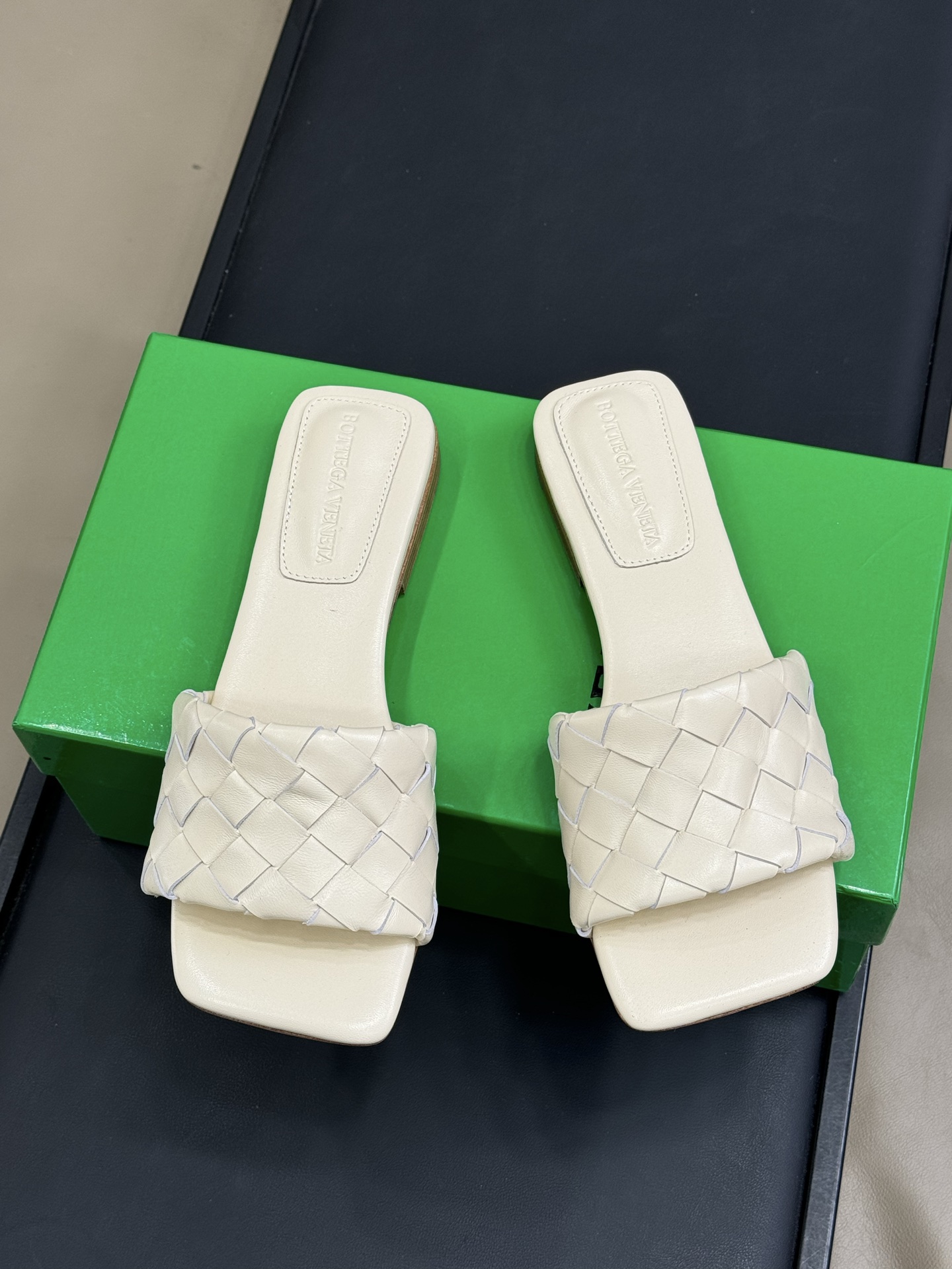 Bottega Venet* Slides(EU35-42)