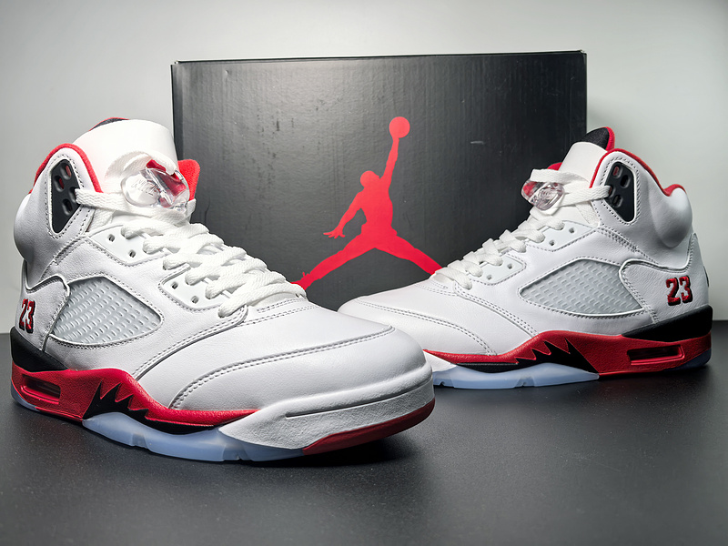 Air Jordan 5 “Fire Red Black Tongue”HQ7978-101