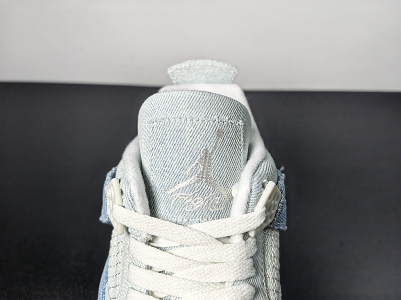 Air Jordan 4 Denim 