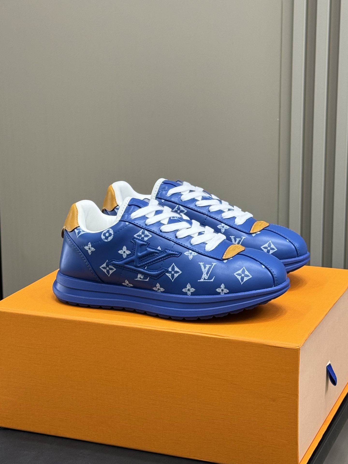 Lou*s Vuitton Buttersoft Sneakers(EU35-46)