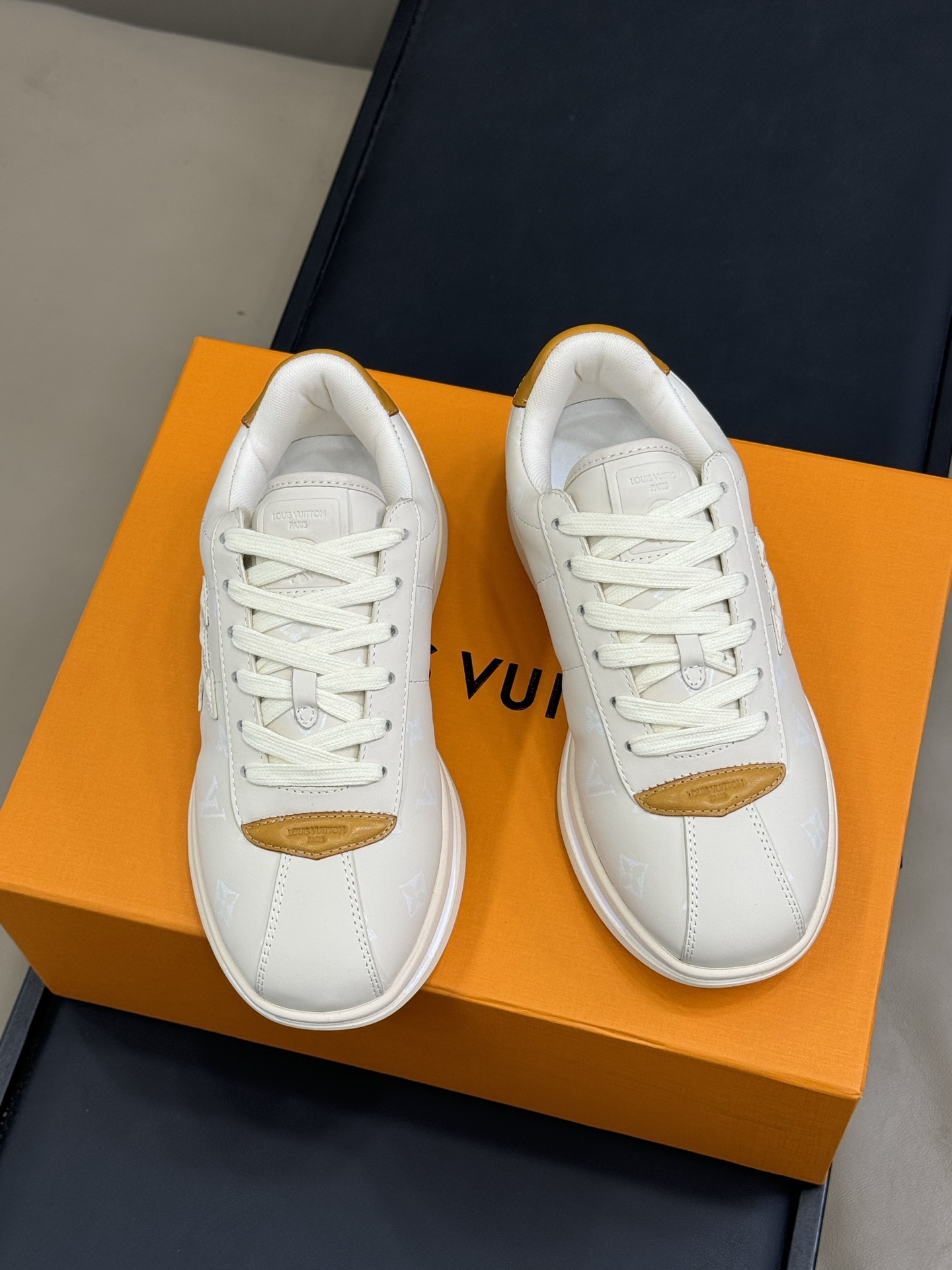 Lou*s Vuitton Buttersoft Sneakers(EU35-46)