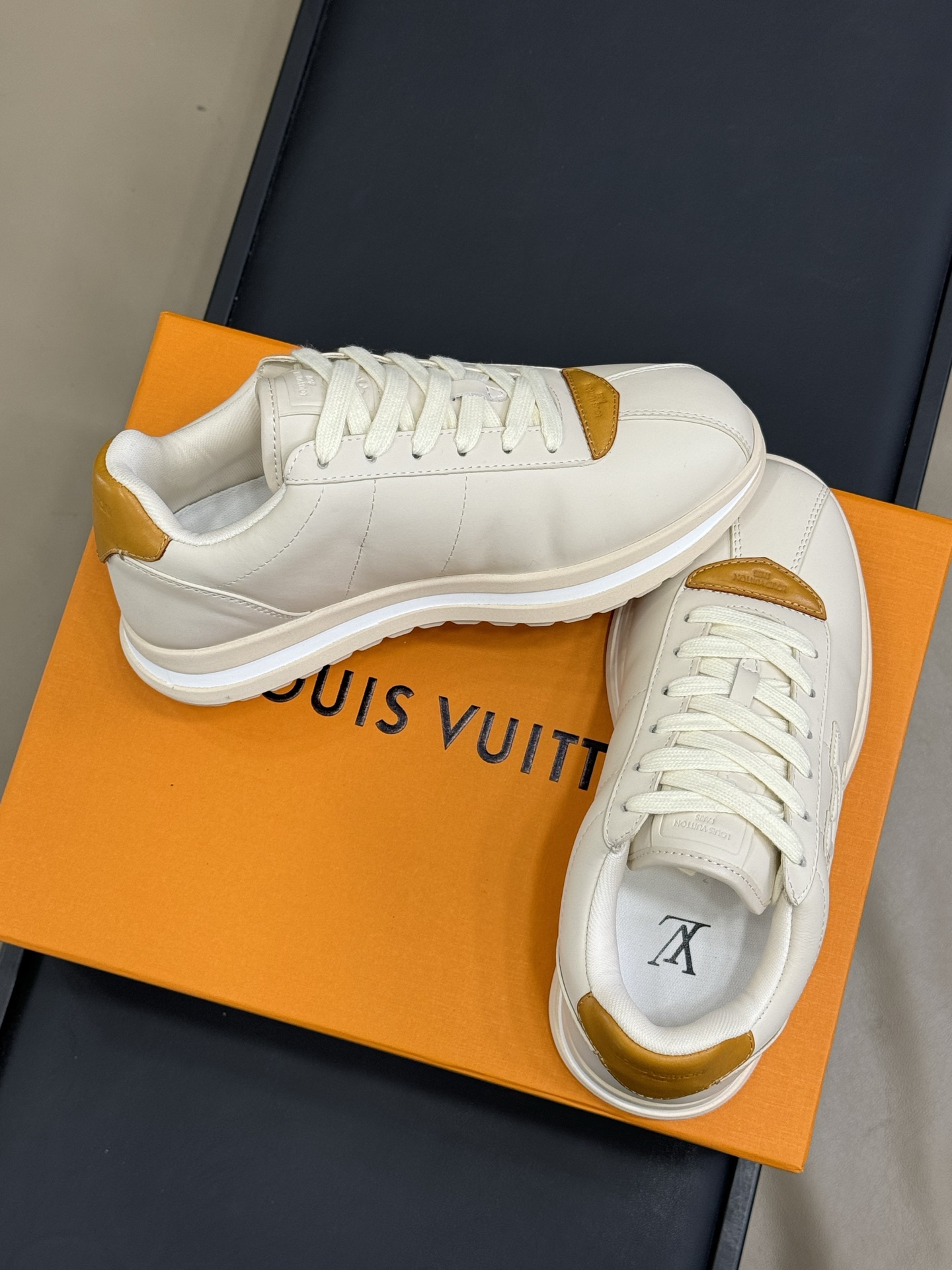 Lou*s Vuitton Buttersoft Sneakers(EU35-46)