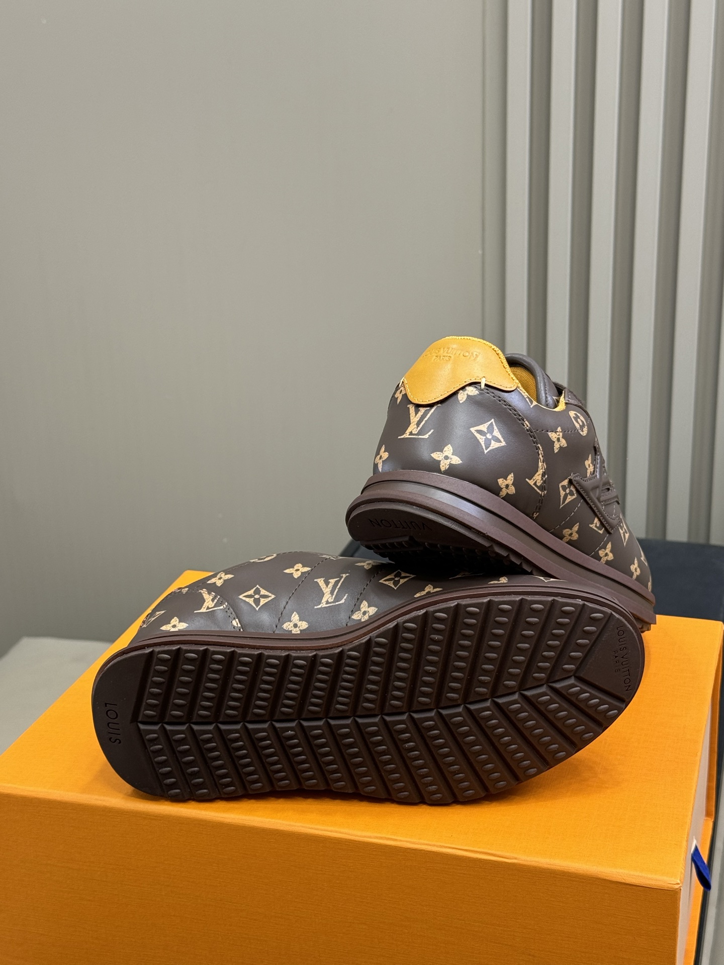 Lou*s Vuitton Buttersoft Sneakers(EU35-46)
