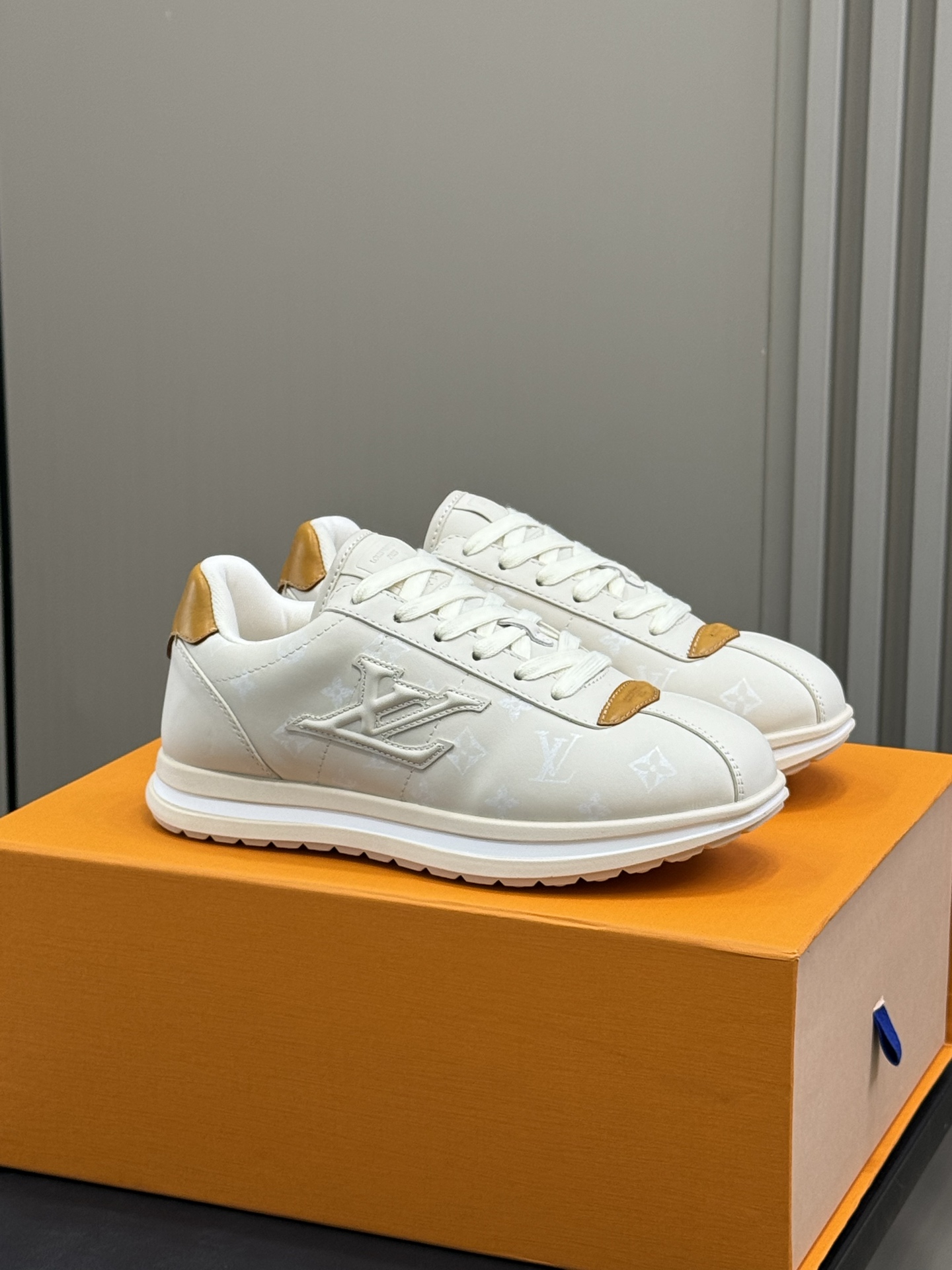 Lou*s Vuitton Buttersoft Sneakers(EU35-46)