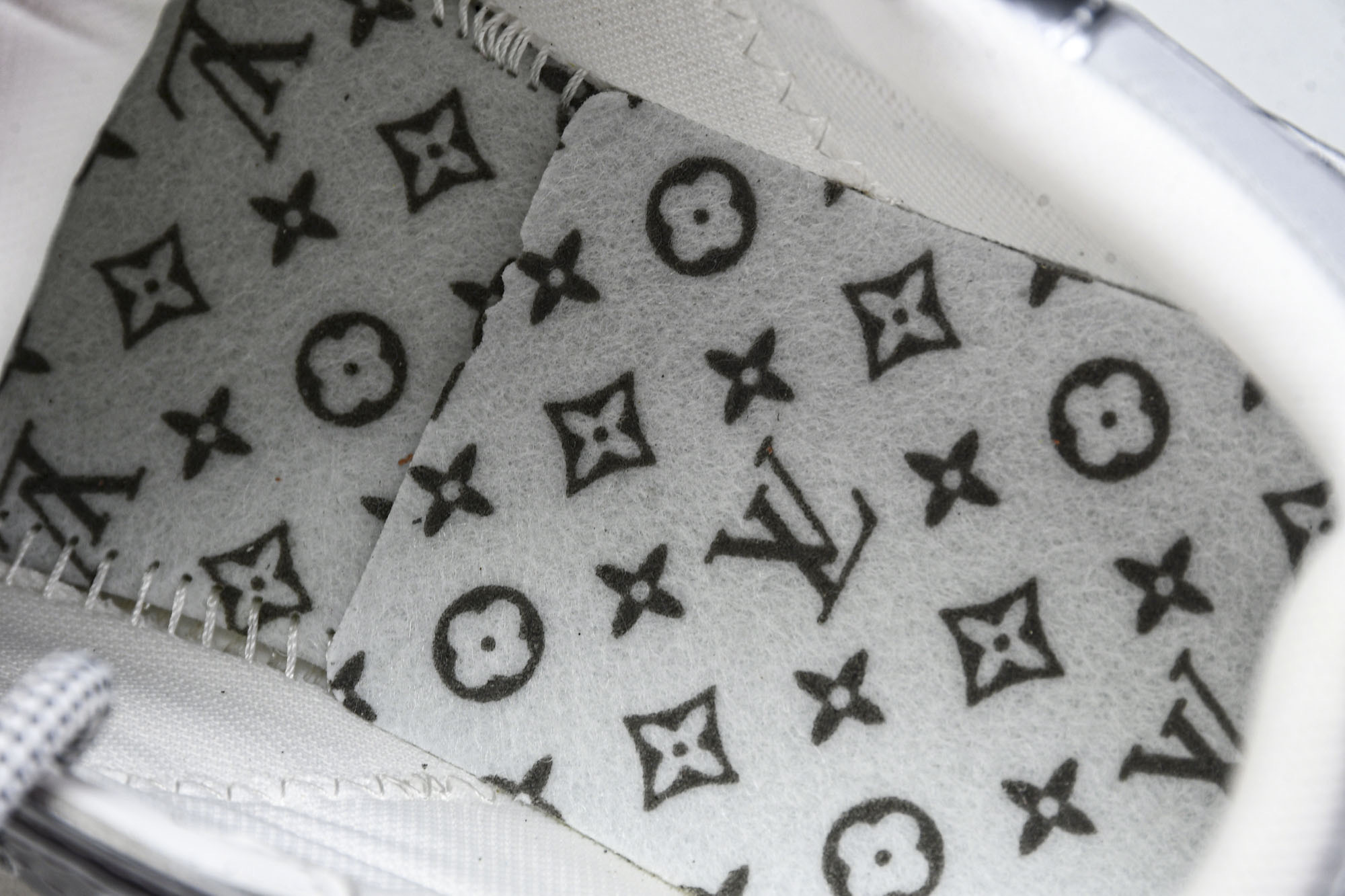 Lou*s Vuitton Olympia Sneakers(EU35-45)