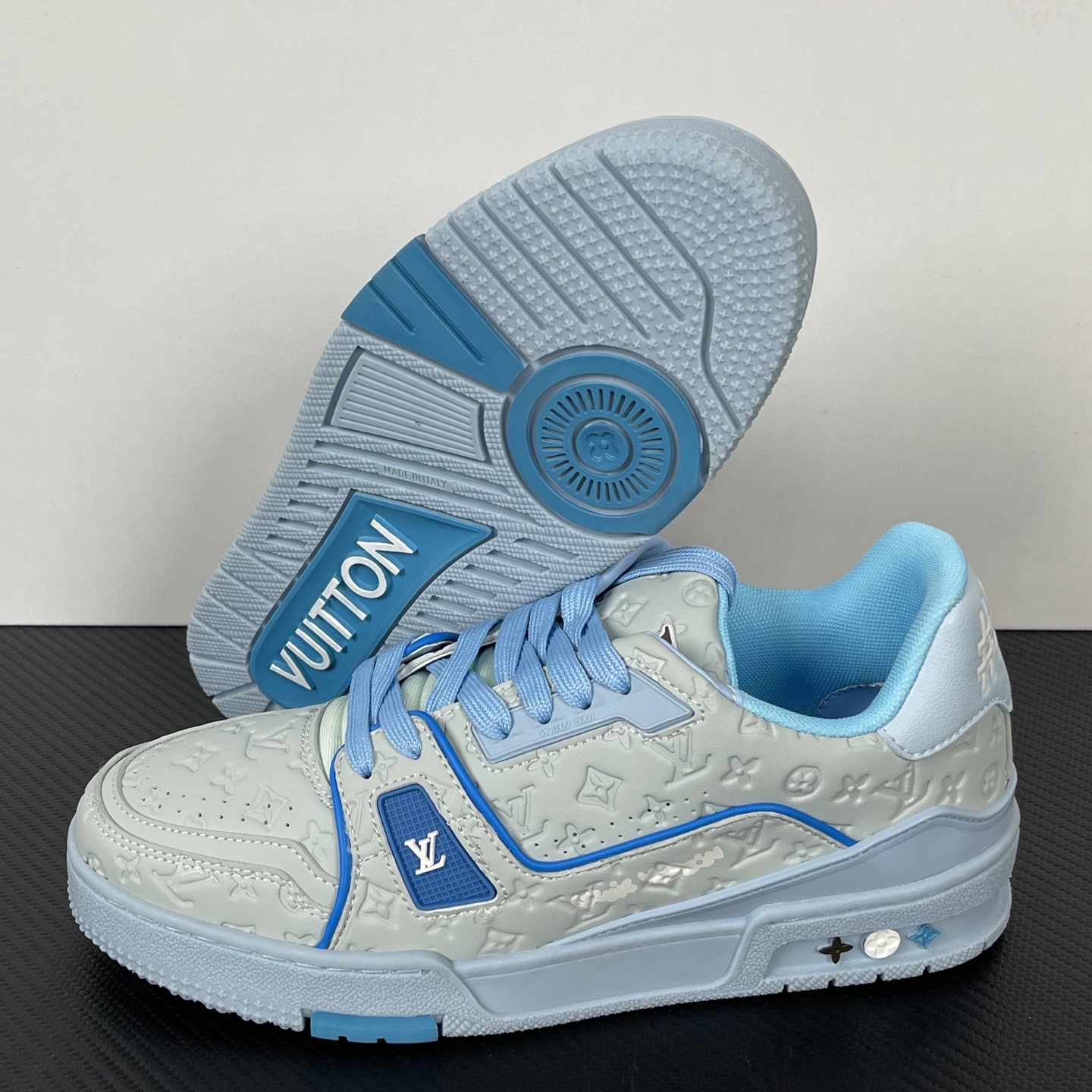 Louis Vuitton Trainer Sneakers(EU40-46)