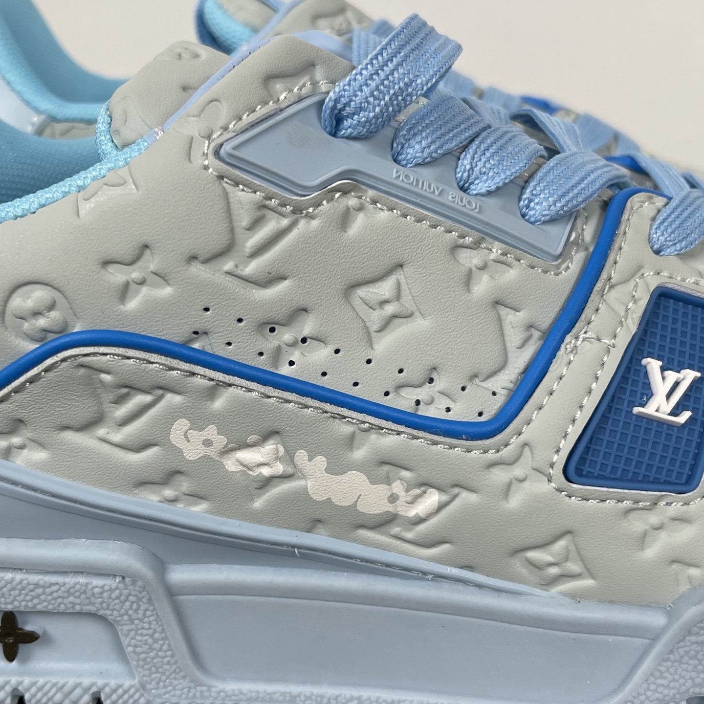 Louis Vuitton Trainer Sneakers(EU40-46)