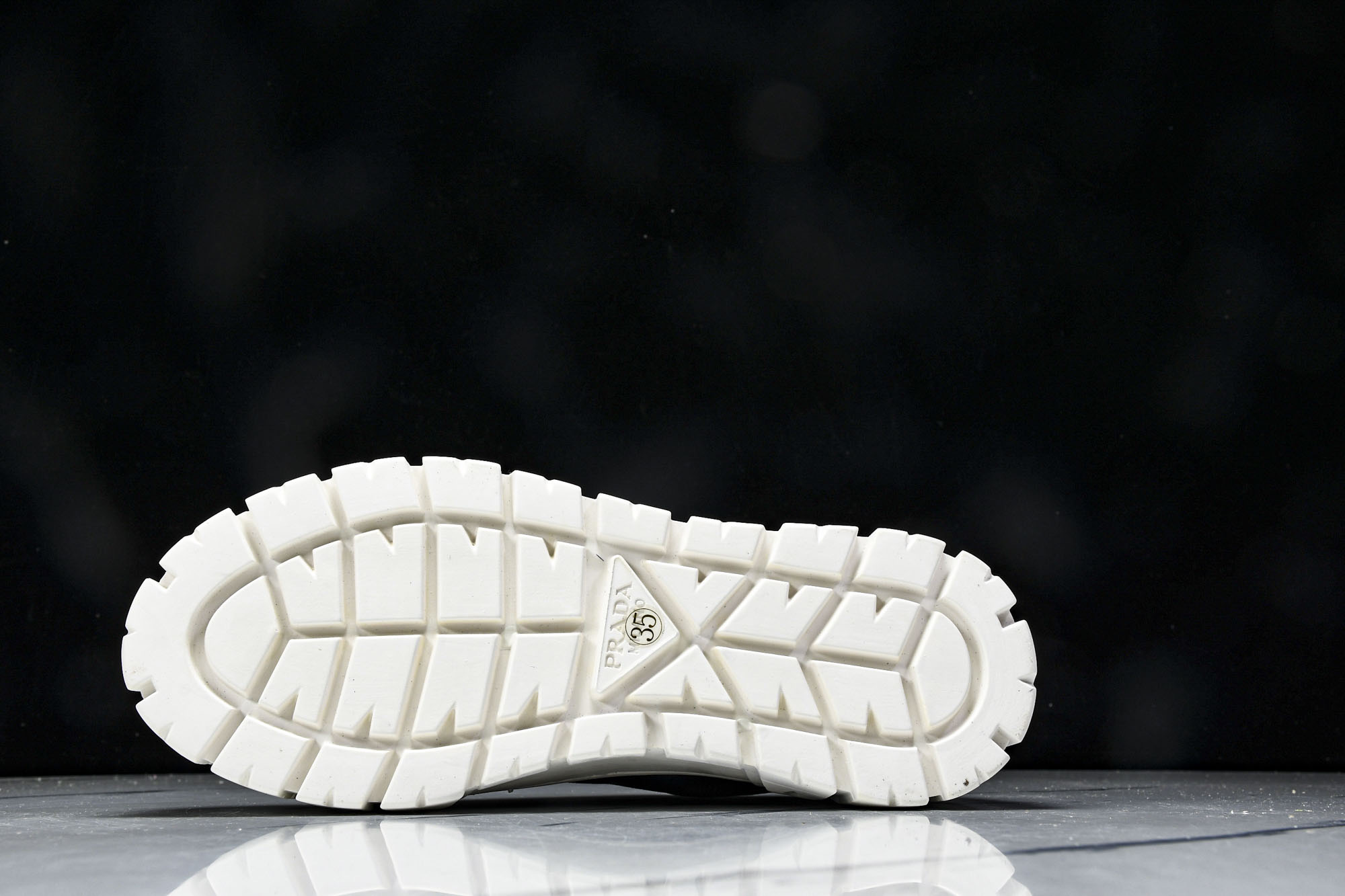 Prad*a Wheel Double Sneakers(EU35-41)