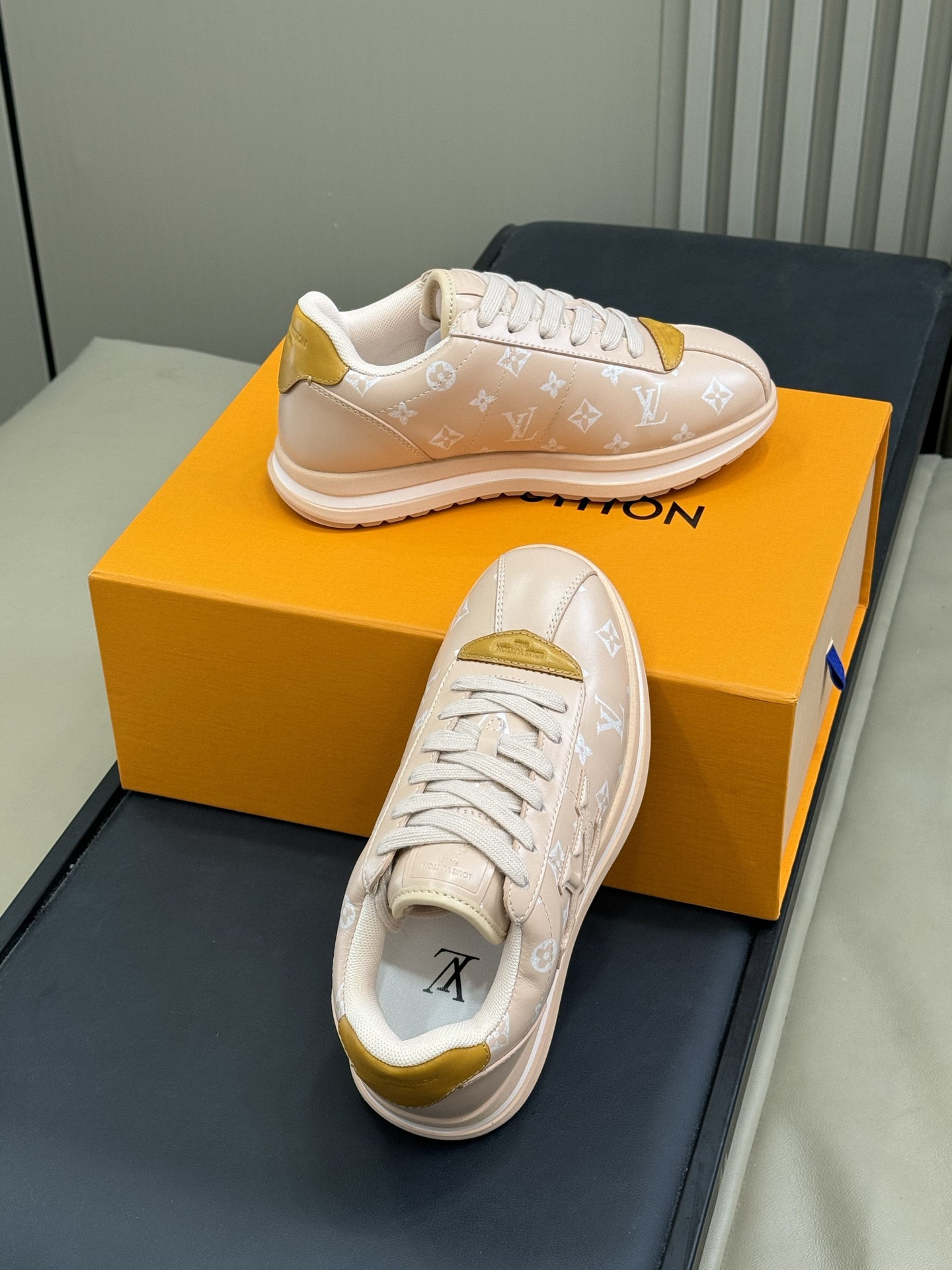 Lou*s Vuitton Buttersoft Sneakers(EU35-46)