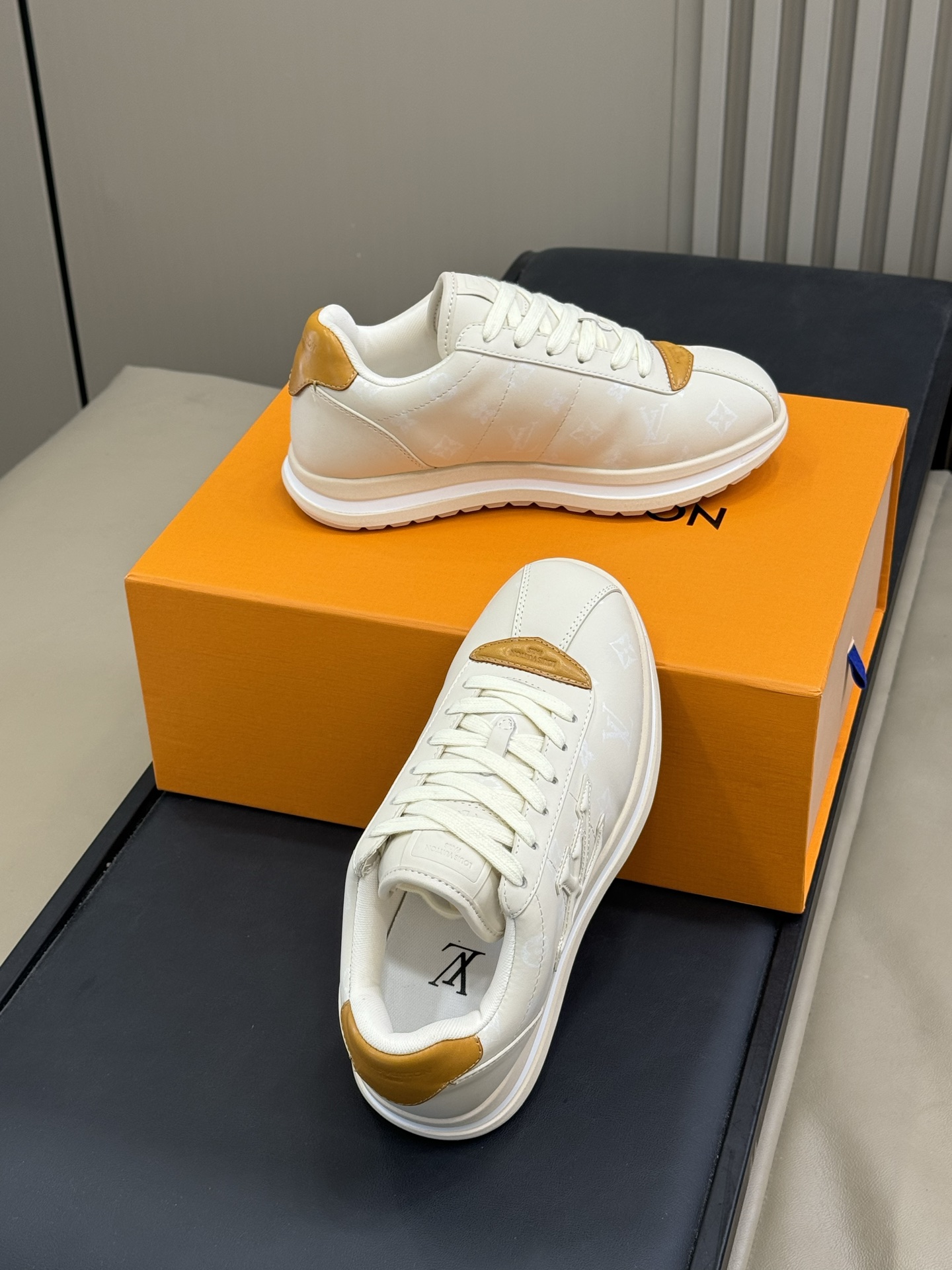 Lou*s Vuitton Buttersoft Sneakers(EU35-46)