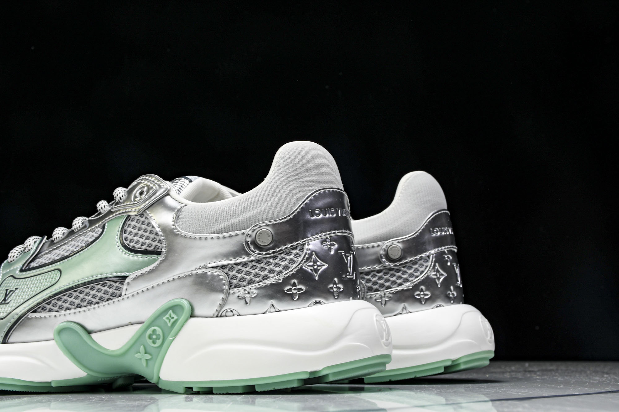 Lou*s Vuitton Olympia Sneakers(EU35-45)