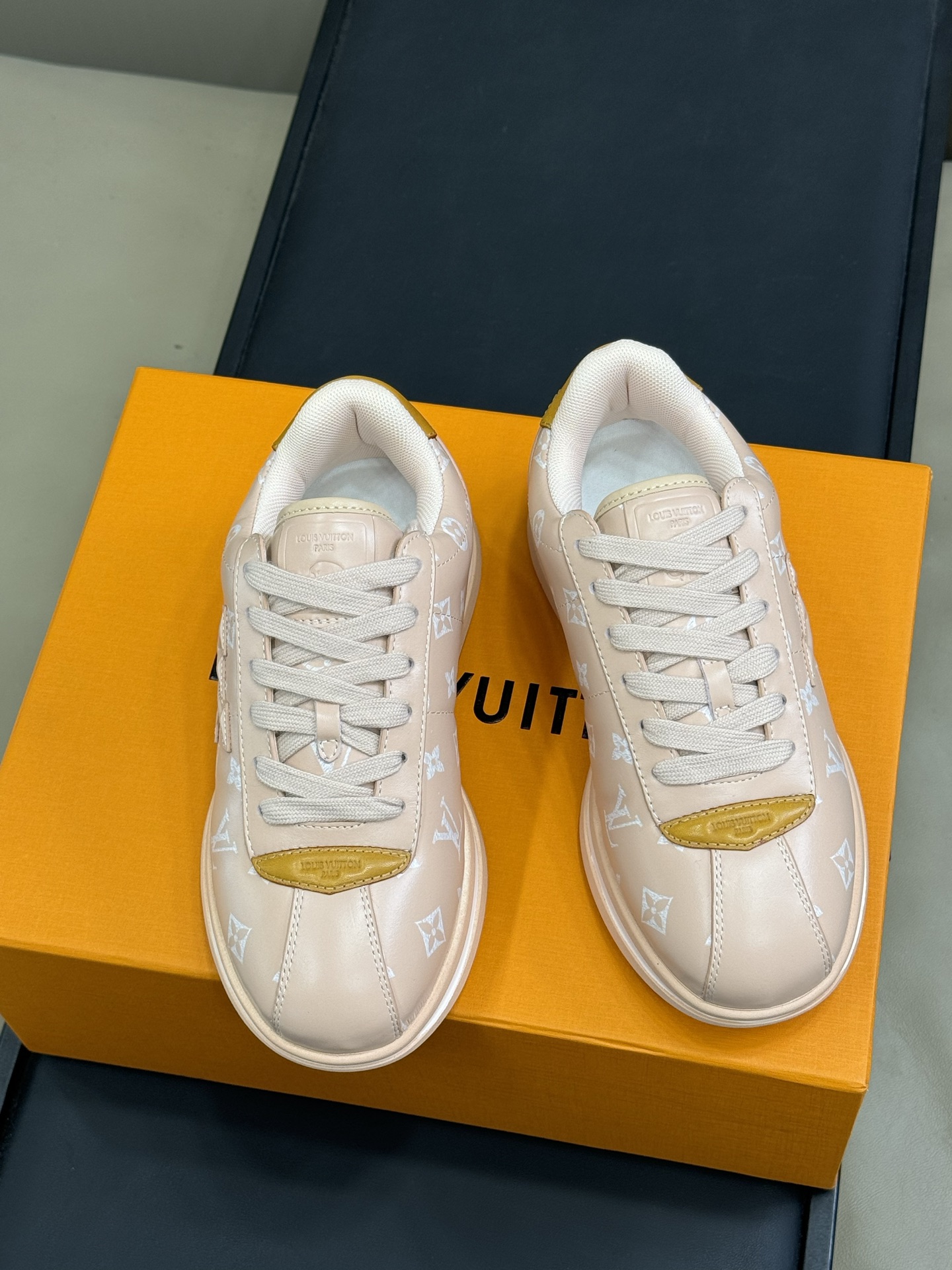 Lou*s Vuitton Buttersoft Sneakers(EU35-46)
