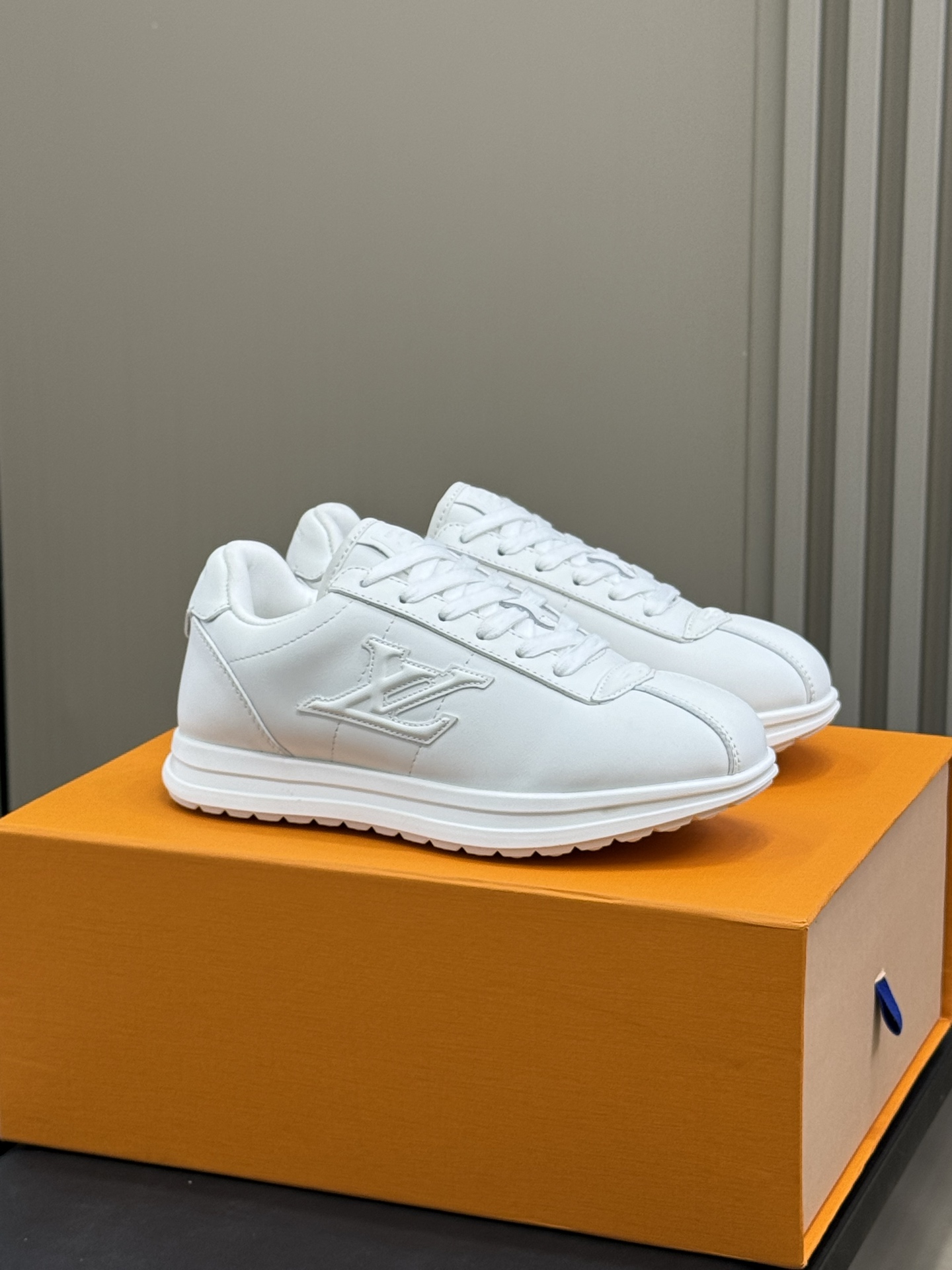 Lou*s Vuitton Buttersoft Sneakers(EU35-46)