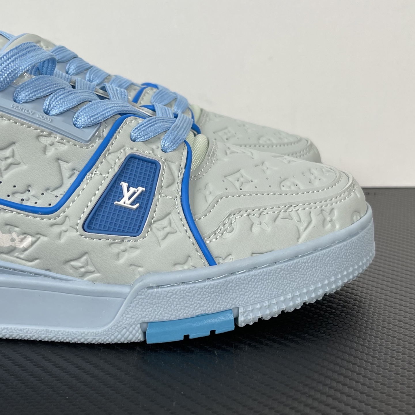 Louis Vuitton Trainer Sneakers(EU40-46)