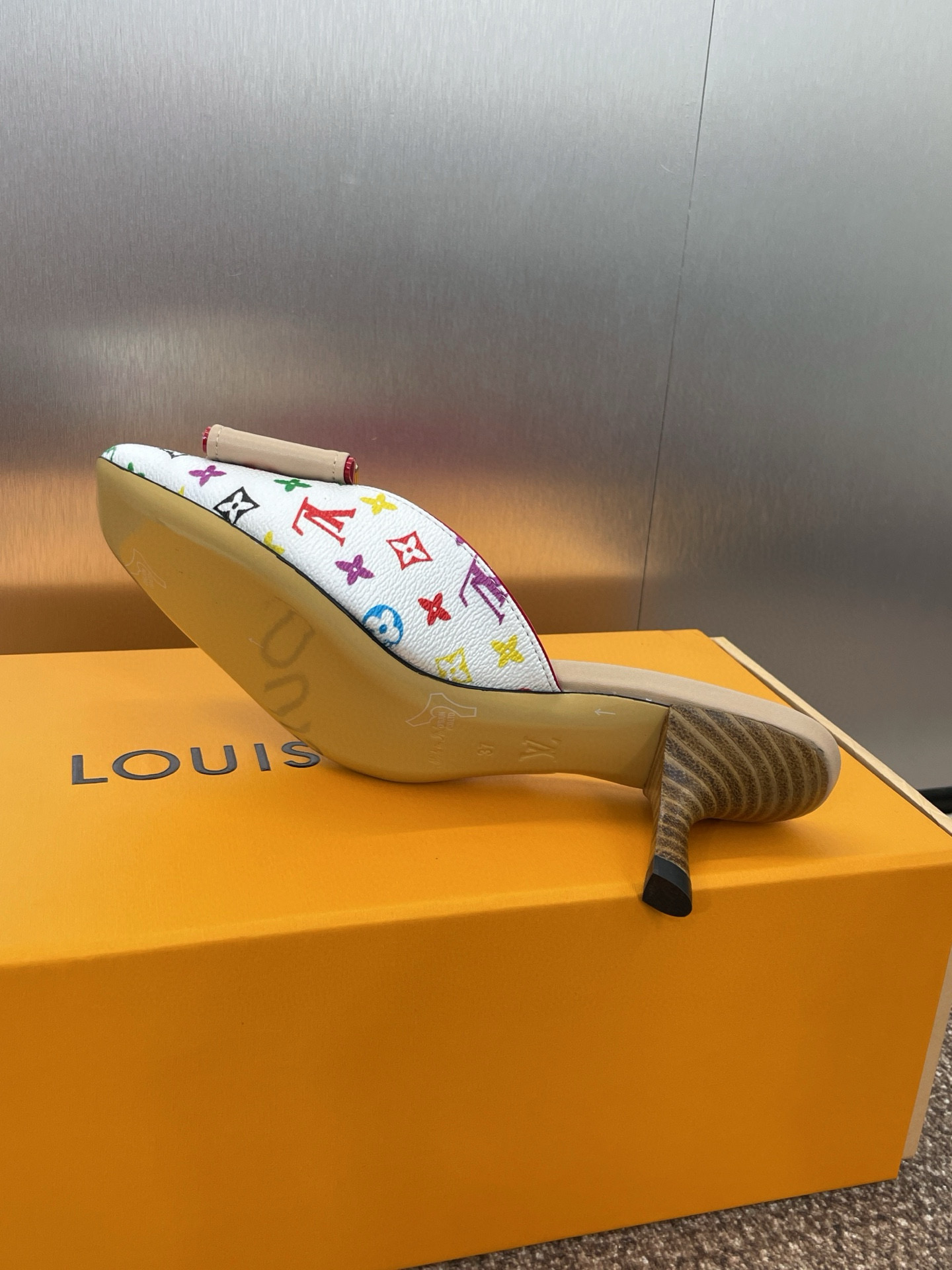 Louis Vuitton Slides-5.5CM(EU35-41)