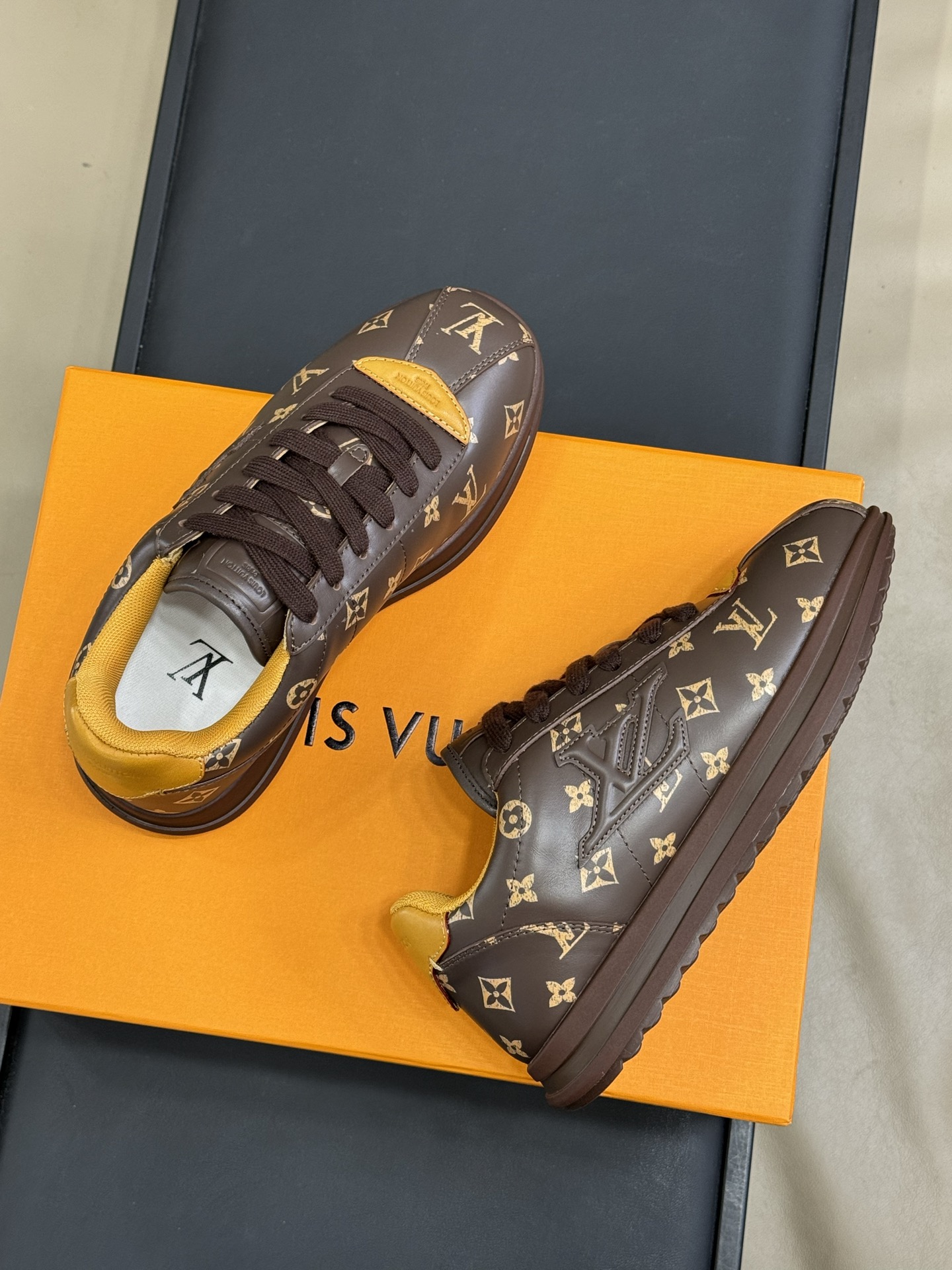 Lou*s Vuitton Buttersoft Sneakers(EU35-46)