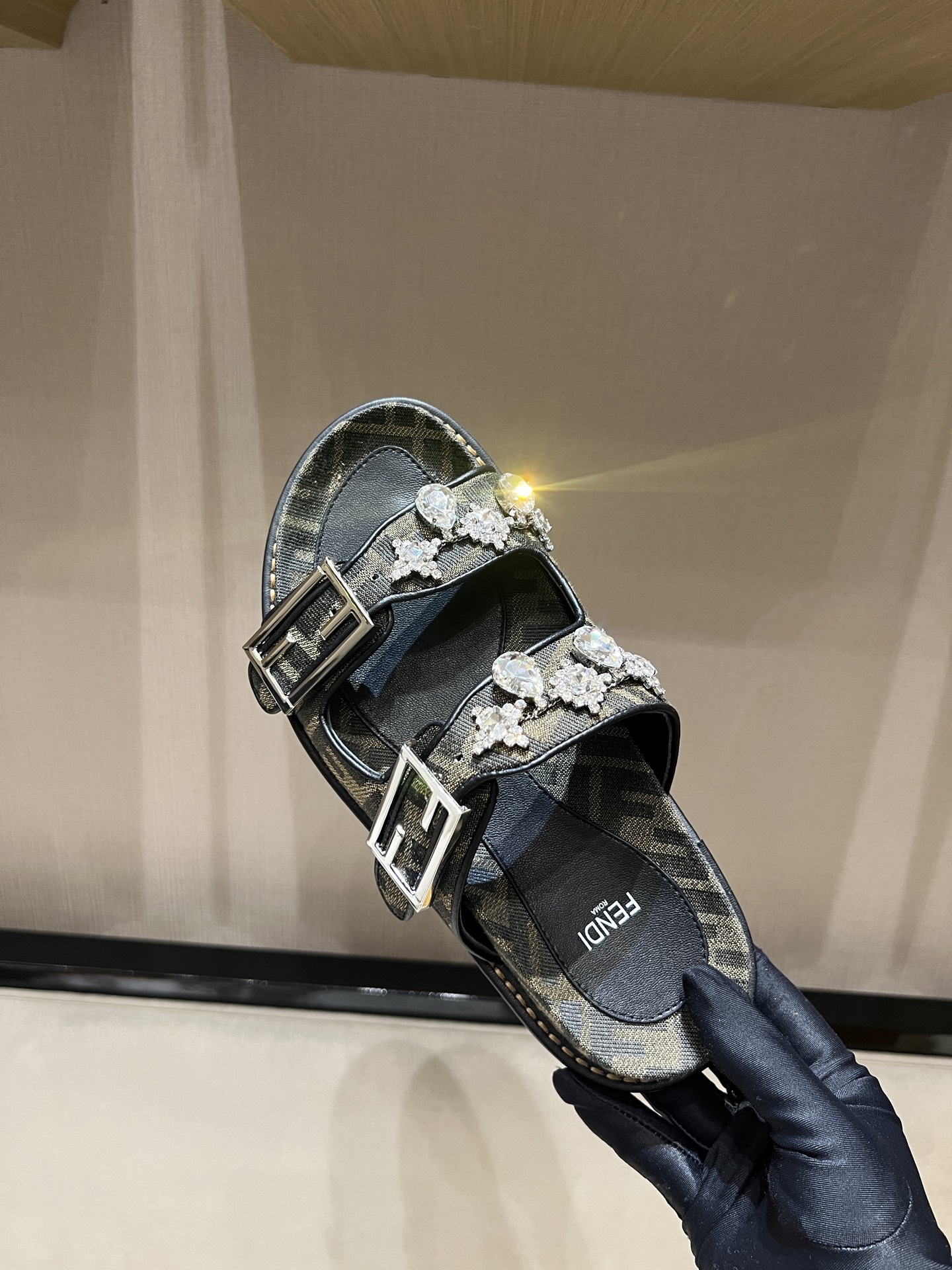 Fendi 2025ss Baguette Slides(EU35-41)