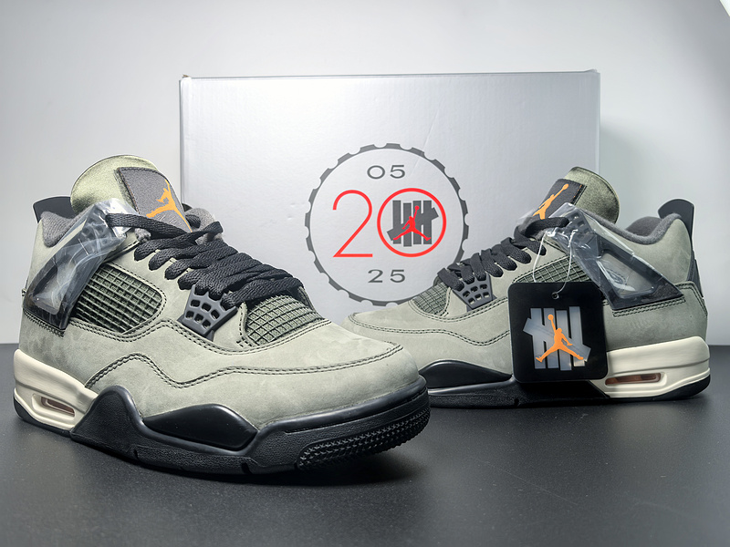 UNDEFEATED x Air Jordan 4 OG IB1519-200