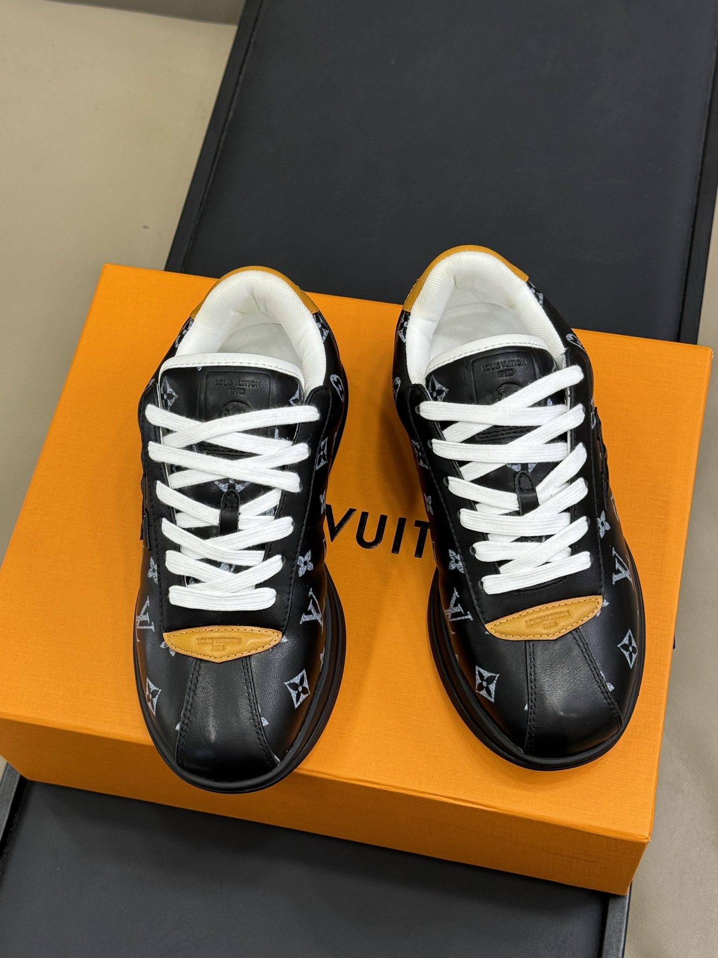 Lou*s Vuitton Buttersoft Sneakers(EU35-46)
