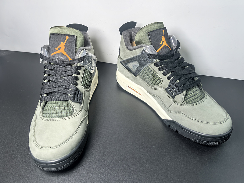 UNDEFEATED x Air Jordan 4 OG IB1519-200