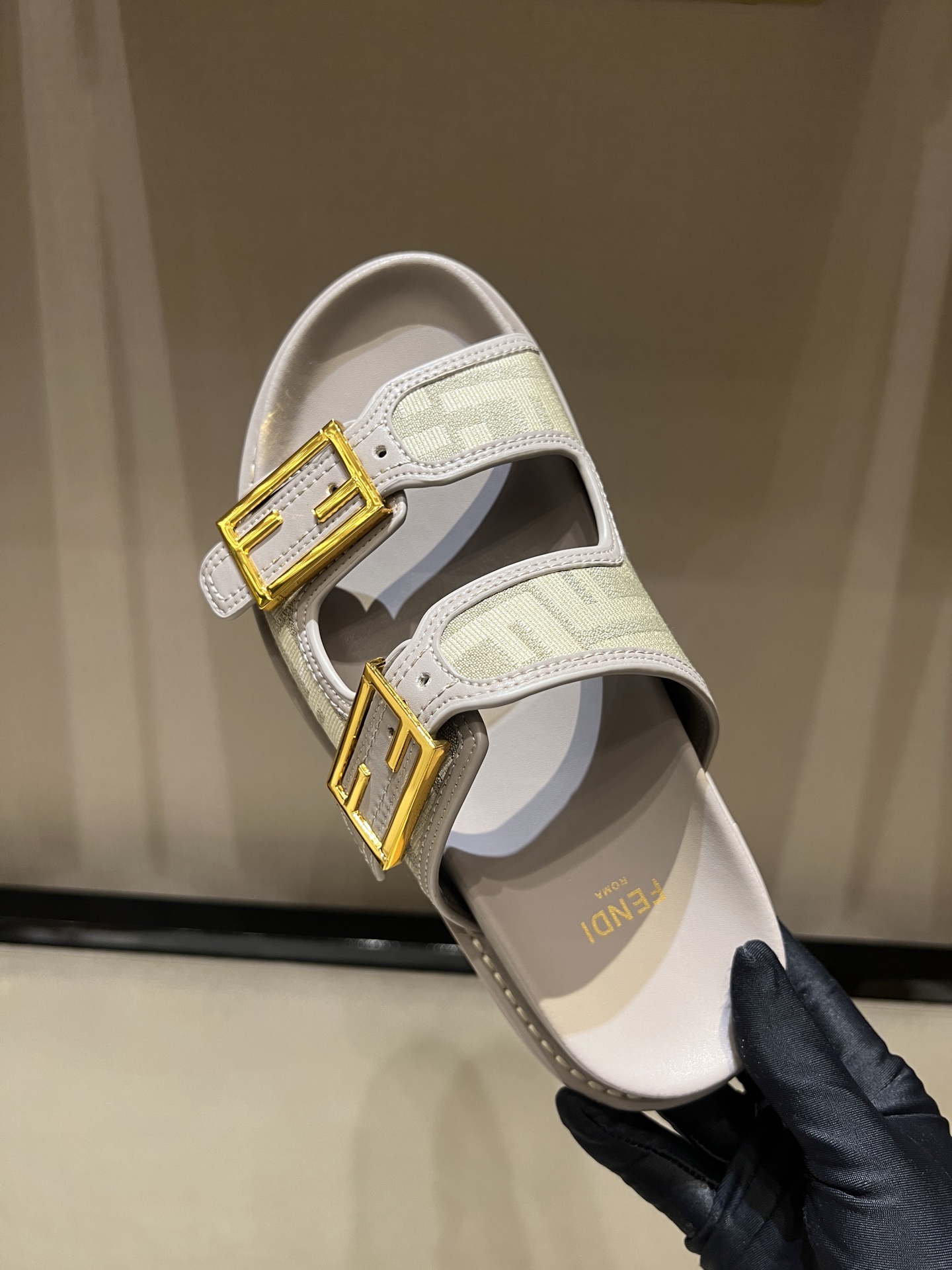 Fendi 2025ss Baguette Slides(EU35-41)
