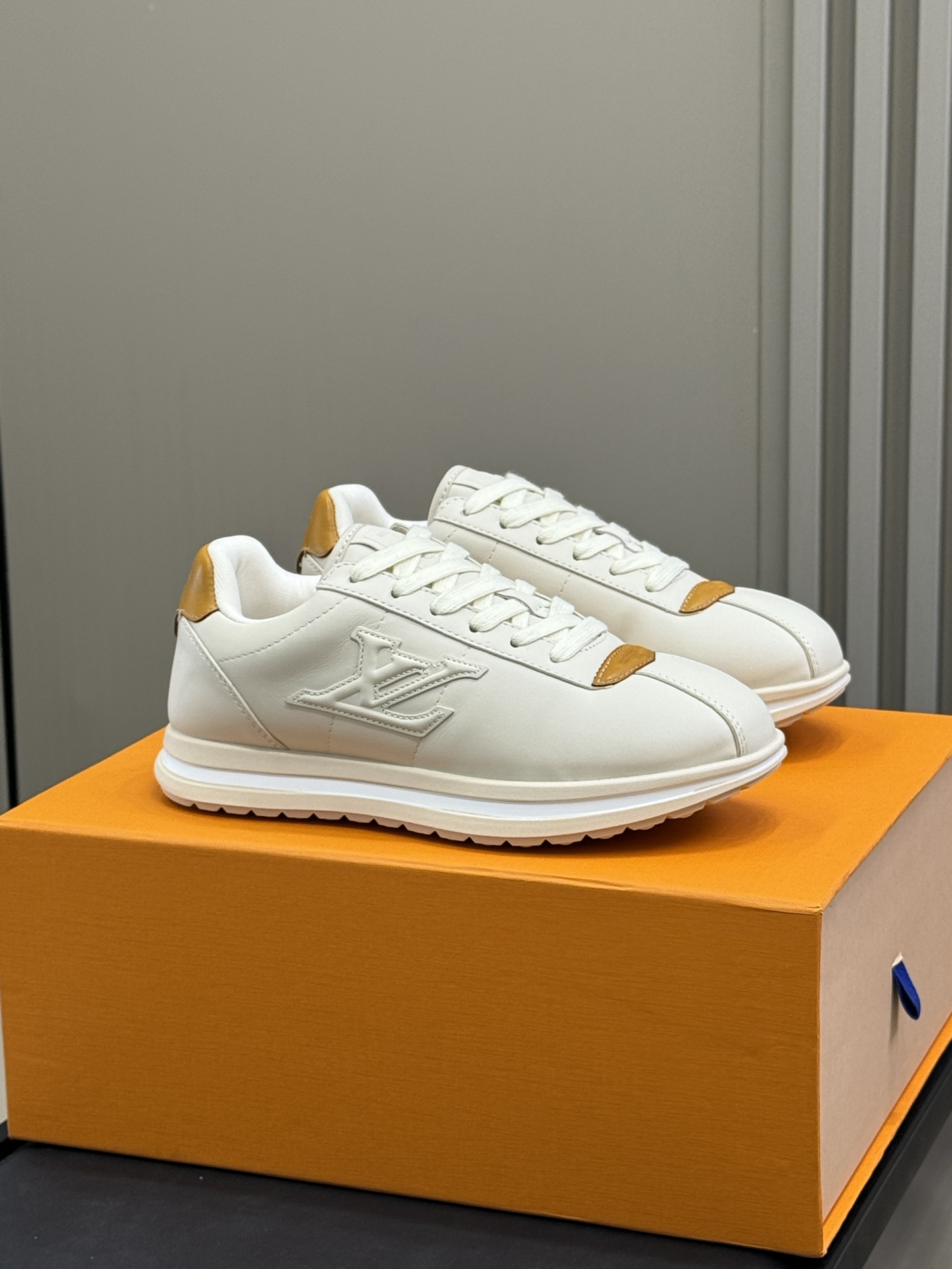 Lou*s Vuitton Buttersoft Sneakers(EU35-46)