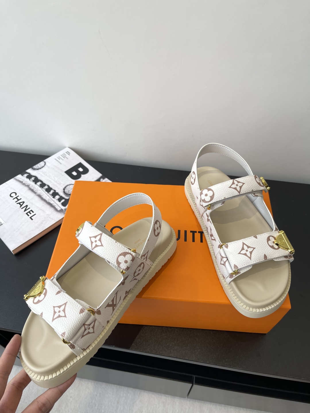 Louis Vuitt0n Slides(EU35-46)