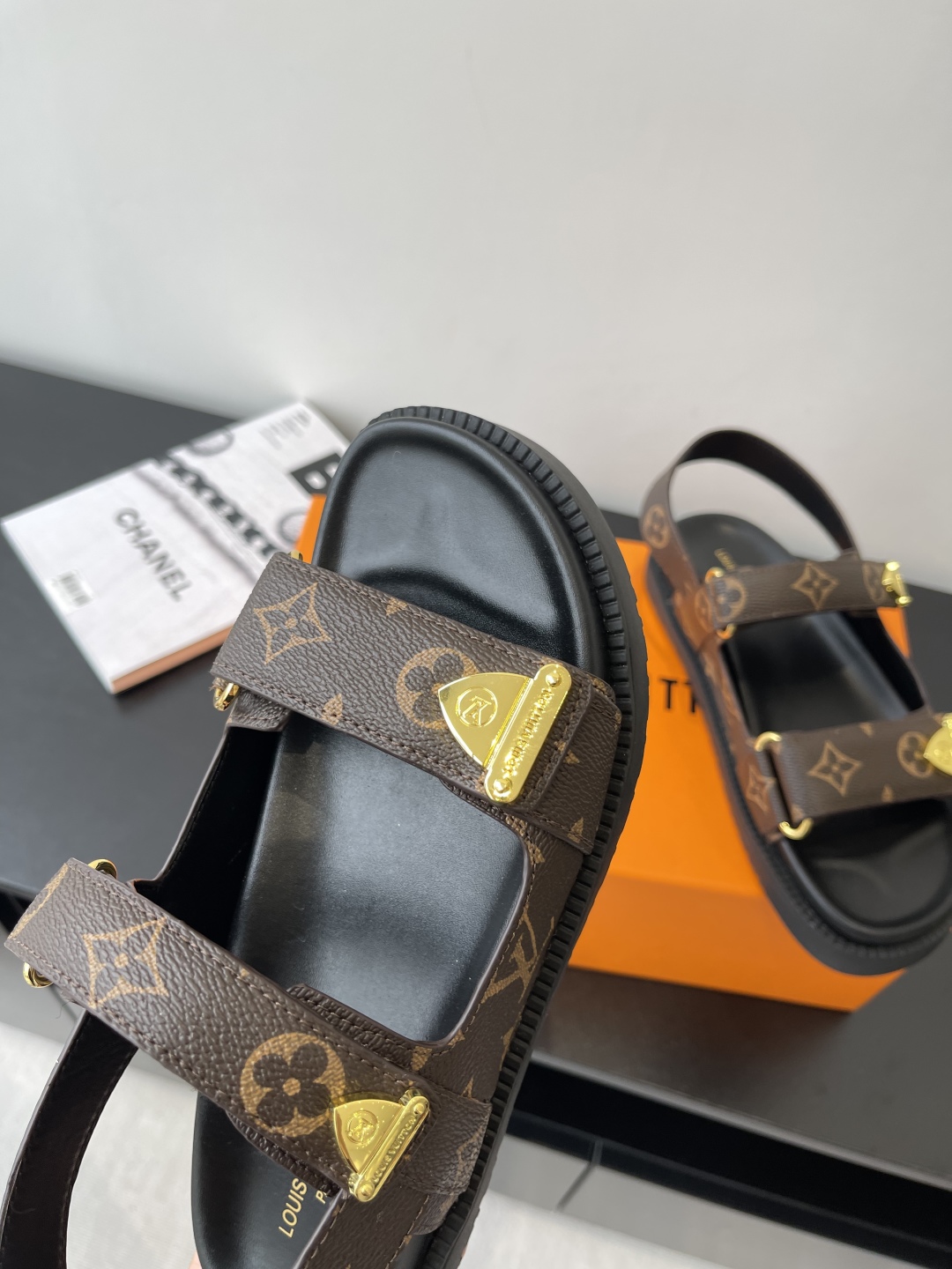 Louis Vuitt0n Slides(EU35-46)