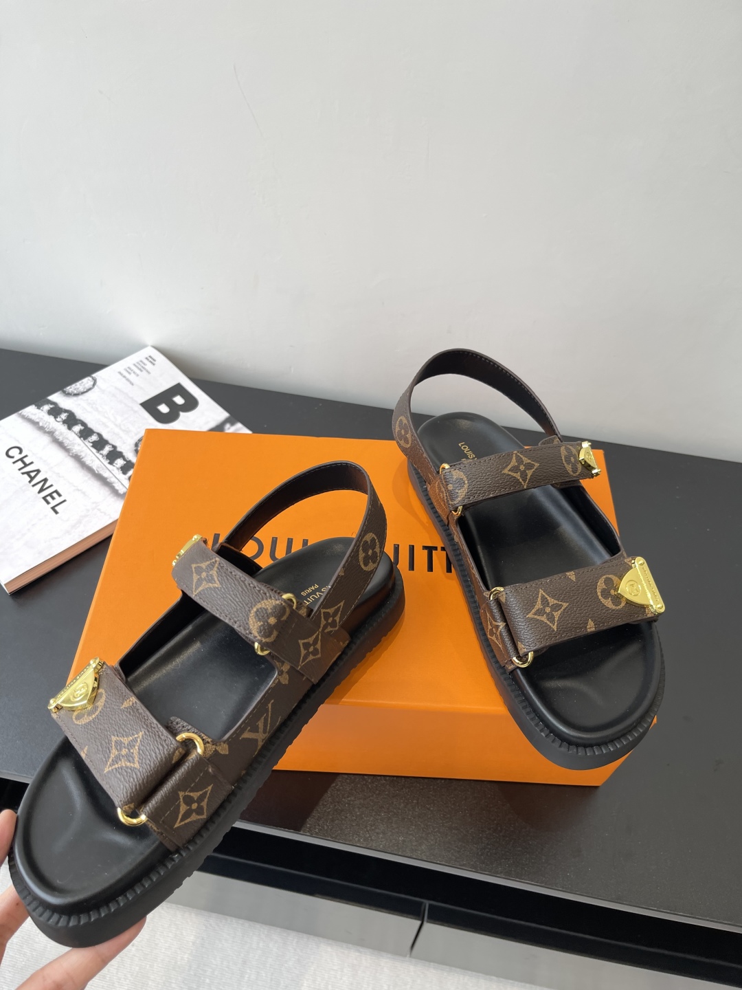 Louis Vuitt0n Slides(EU35-46)