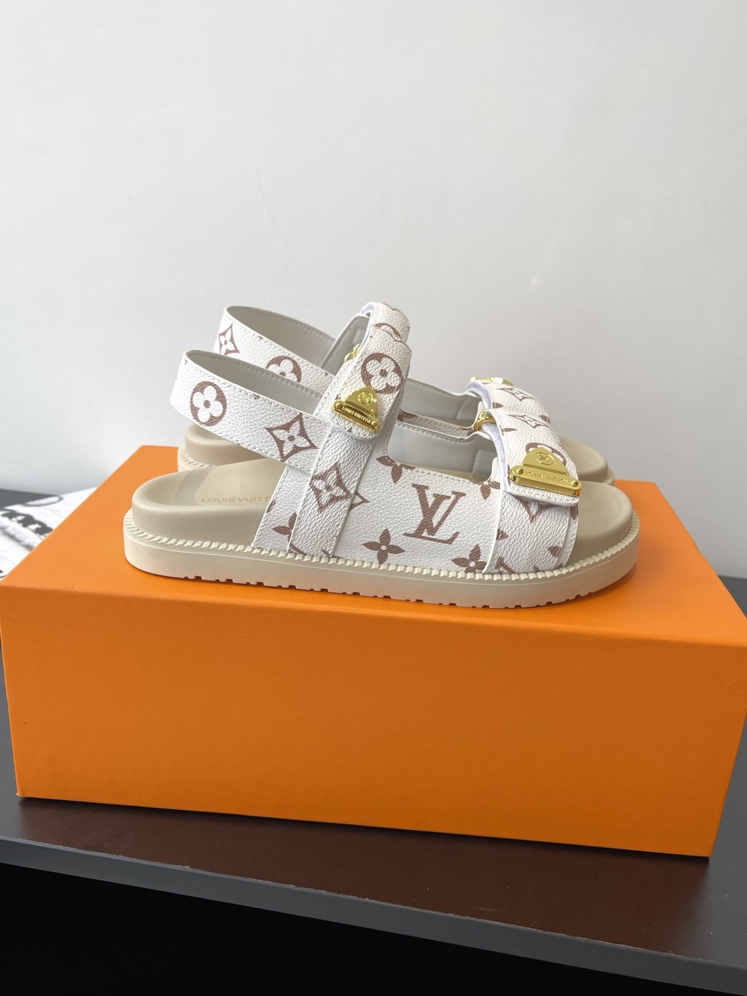 Louis Vuitt0n Slides(EU35-46)