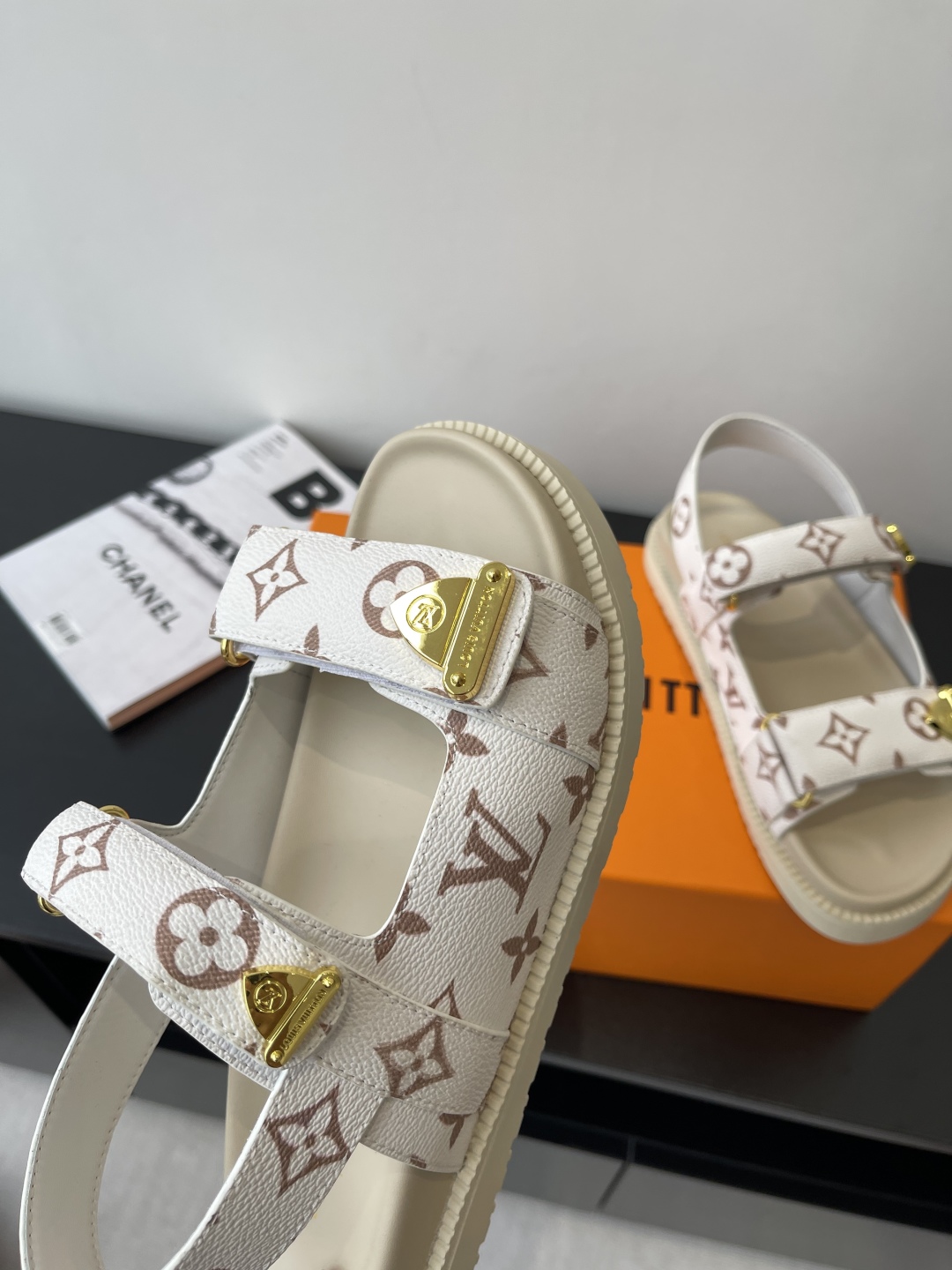 Louis Vuitt0n Slides(EU35-46)