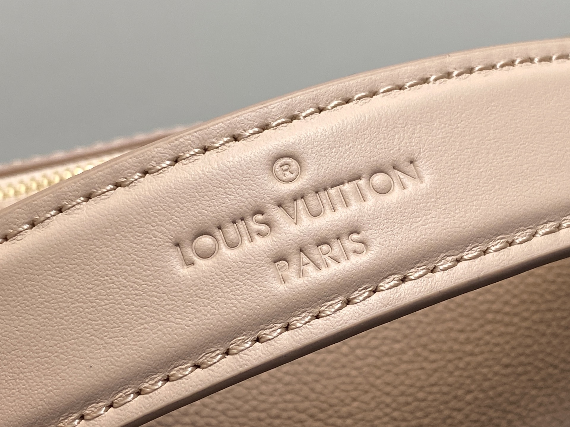 Louis Vuitton Side Trunk Bag (18.0 x 12.5 x 8 CM)