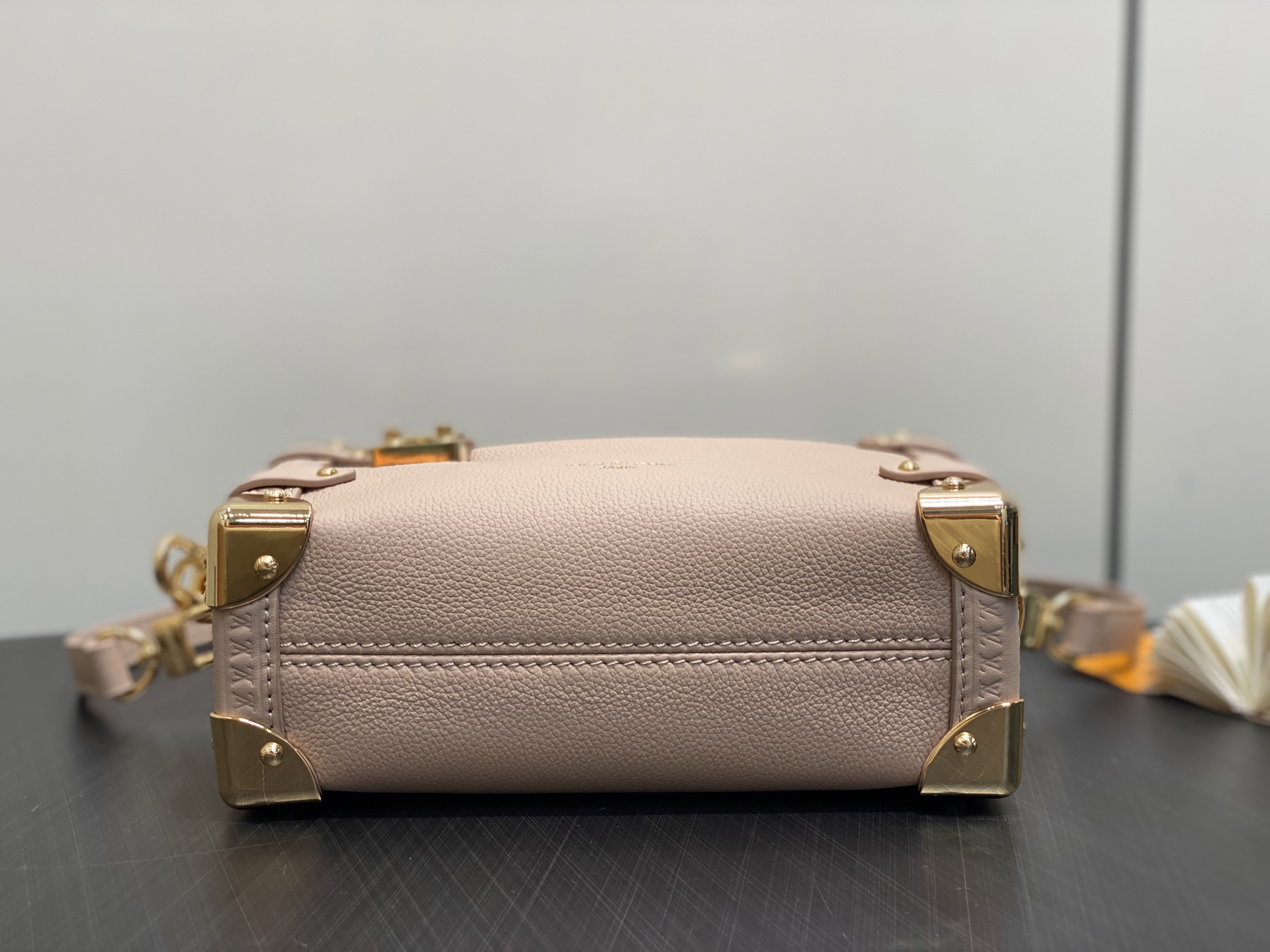 Louis Vuitton Side Trunk Bag (18.0 x 12.5 x 8 CM)