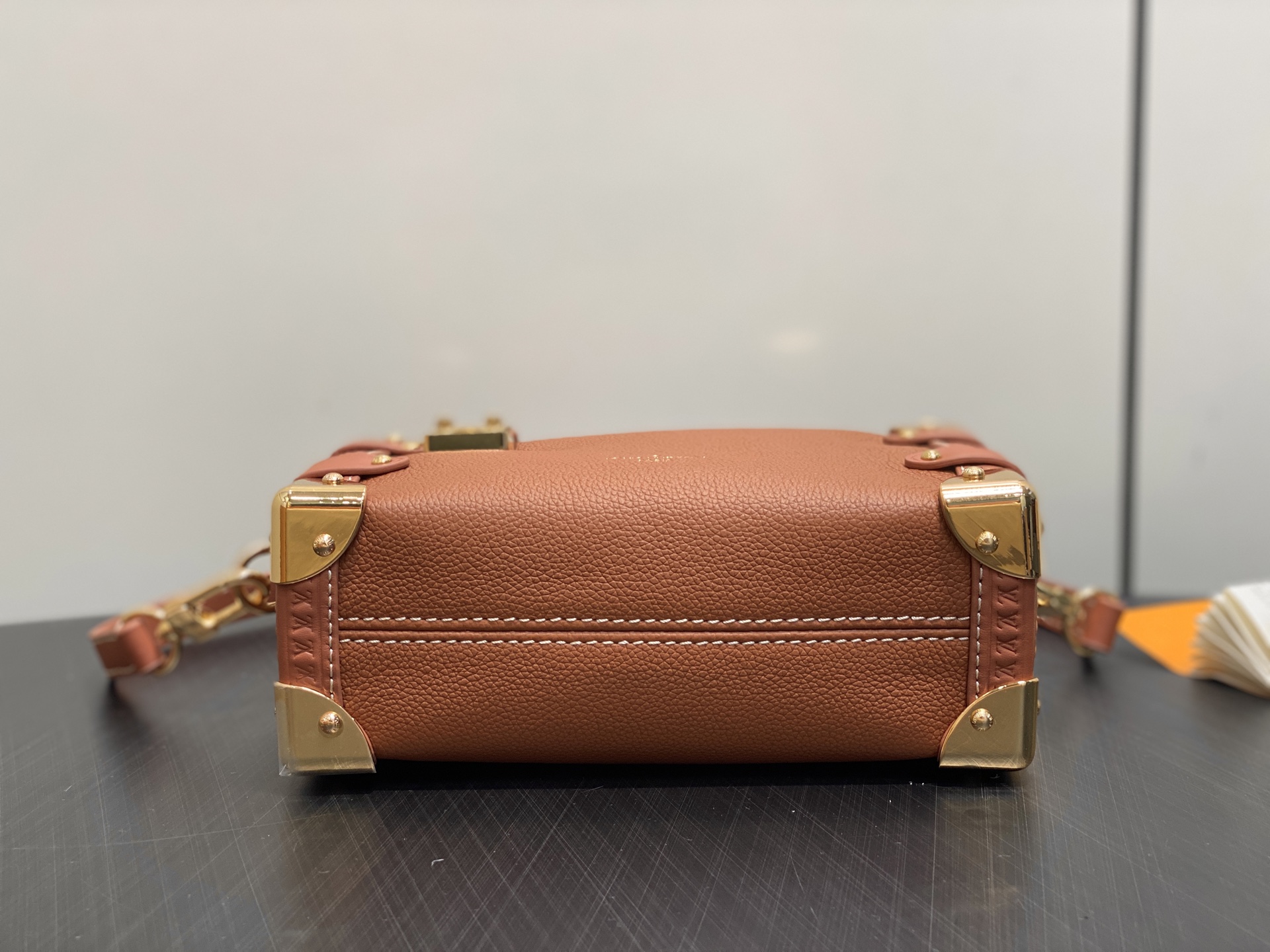 Louis Vuitton Side Trunk Bag (18.0 x 12.5 x 8 CM)